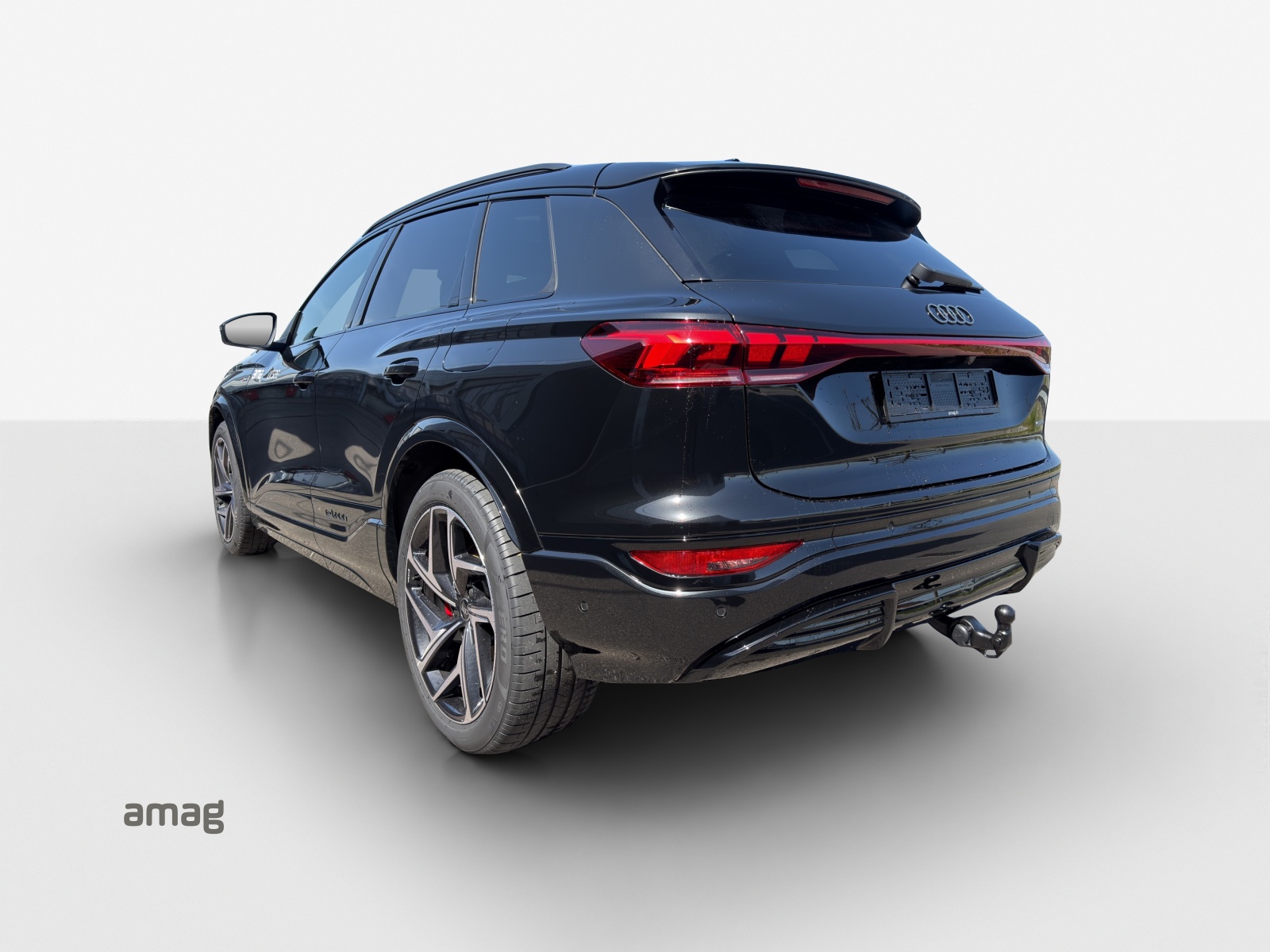 AUDI Q6 e-tron quattro-image-13