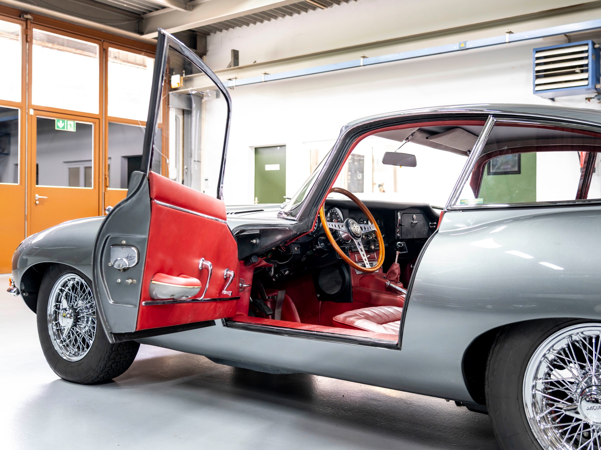 JAGUAR E-Type 4.2 Cpe Serie 1-image-12