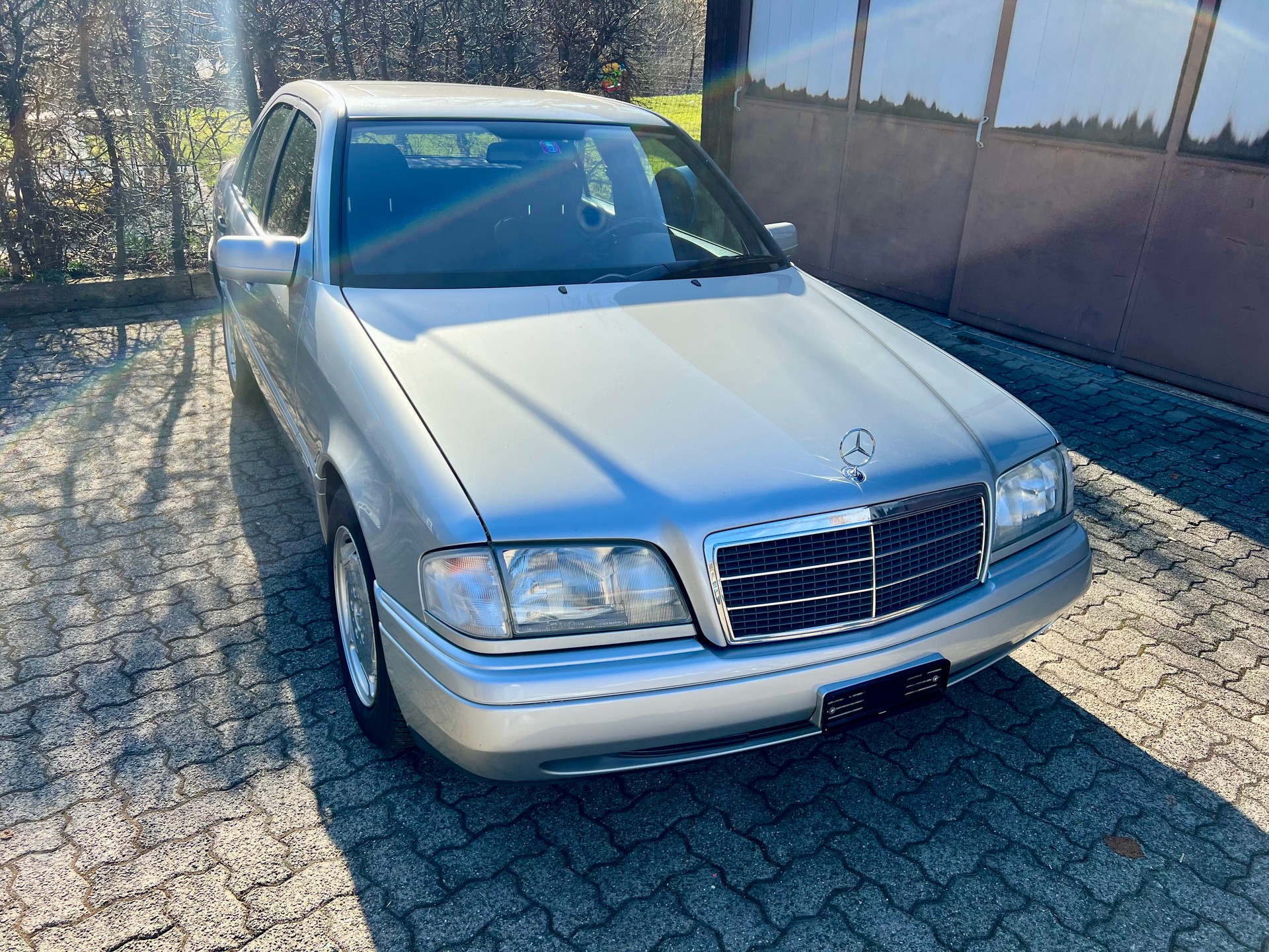 MERCEDES-BENZ C 220 Sport-showroom-element-1