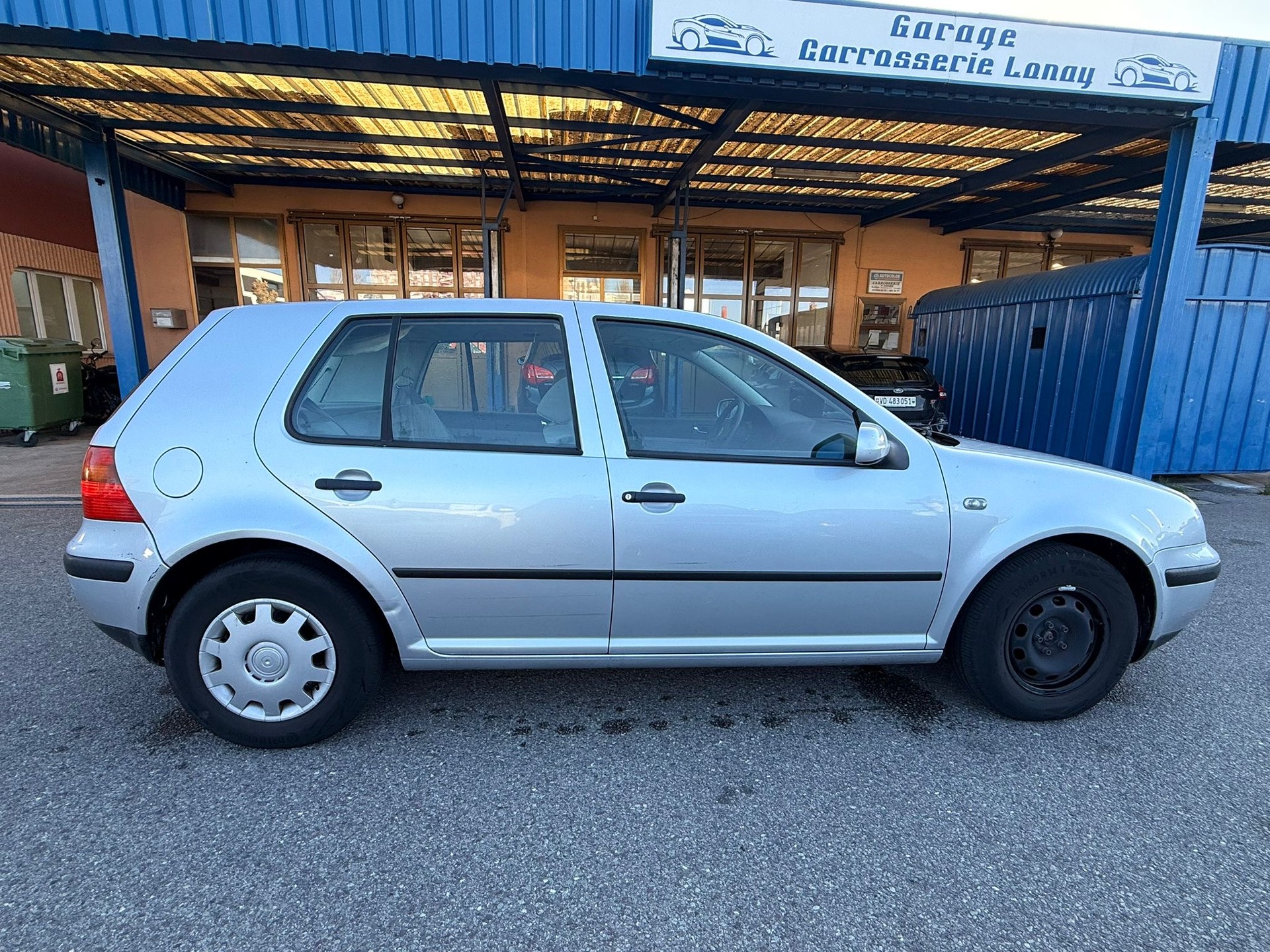 VW Golf 1.6 16V-image-3