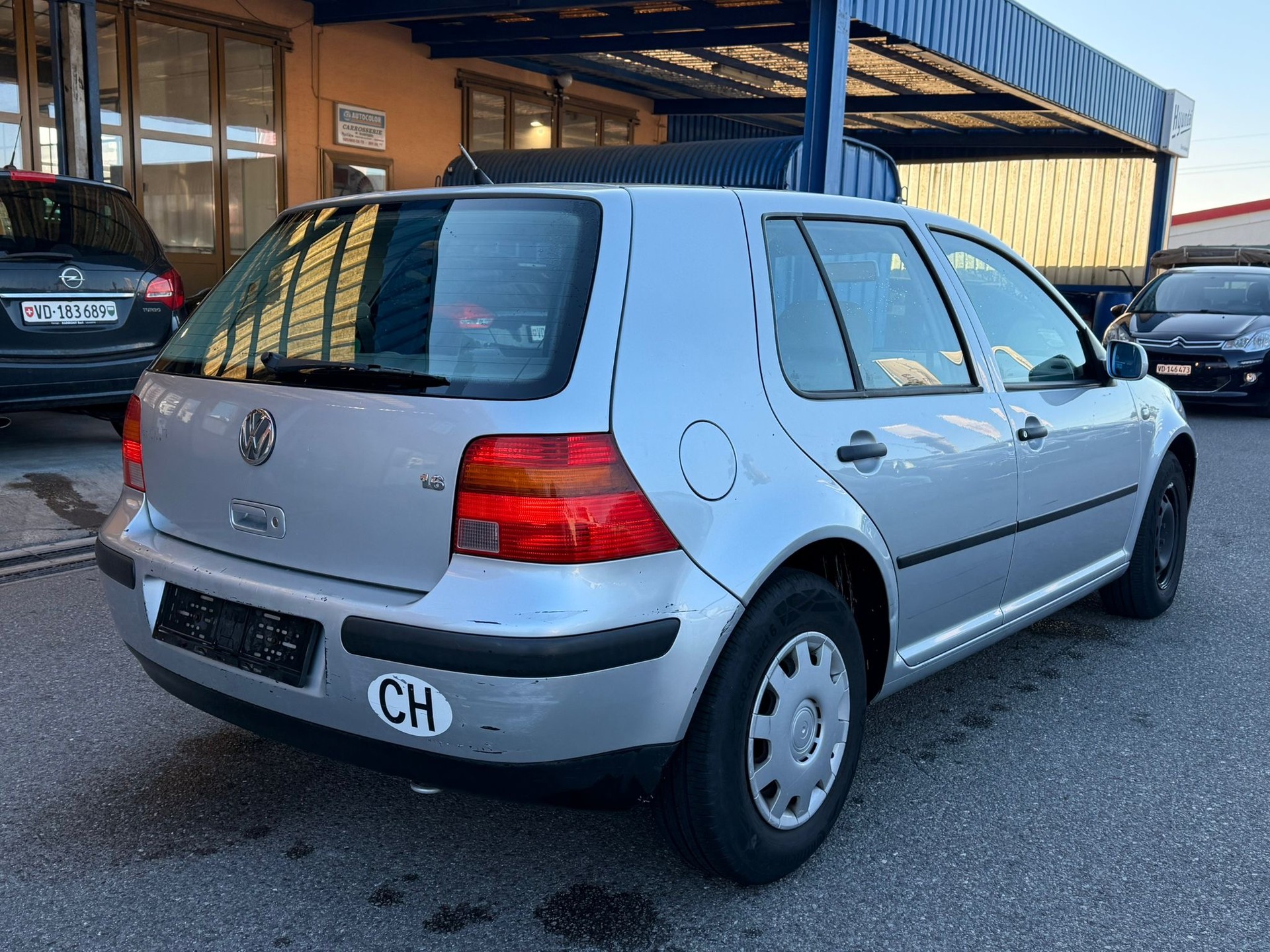 VW Golf 1.6 16V-image-4