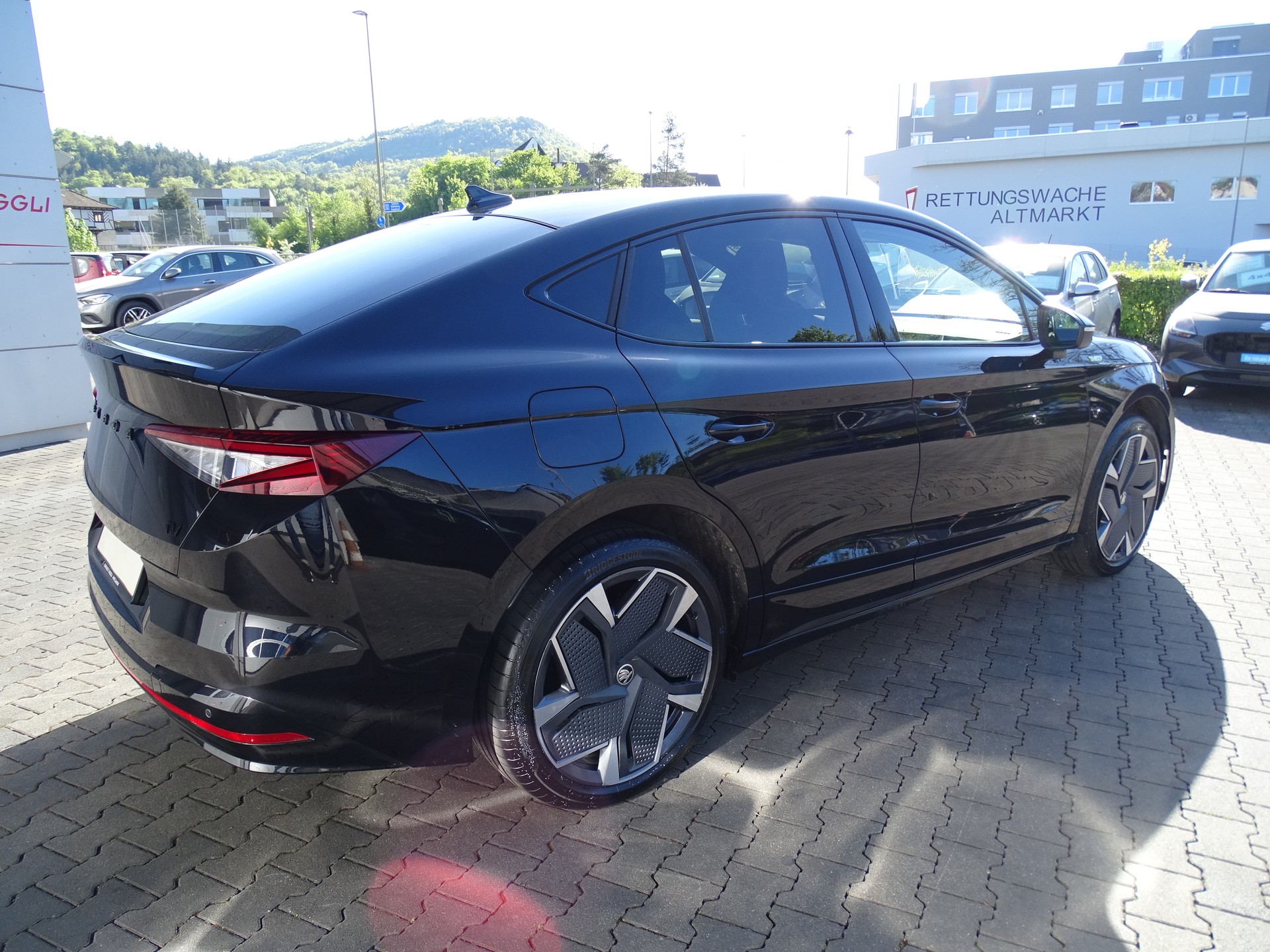 SKODA Enyaq iV 80x RS-image-6
