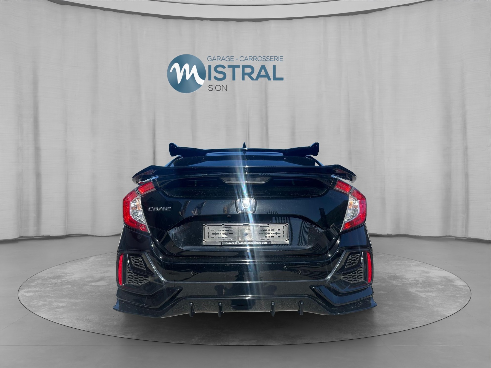 HONDA Civic 1.0 VTEC Executive Sport Line-image-3