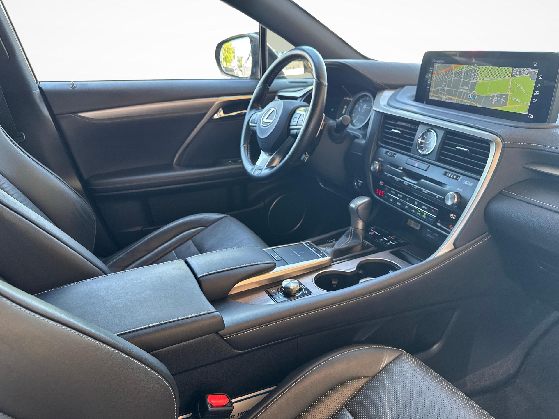 LEXUS RX 450h F-Sport / ab 3,99% Leasing bei Abschluss einer Protect Autoversicherung-image-9