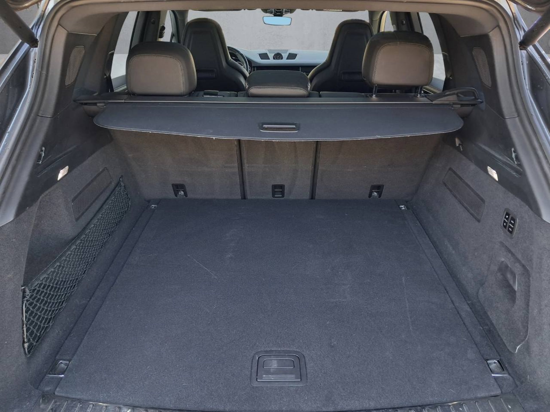 PORSCHE Cayenne E-Hybrid (MY22)-image-27