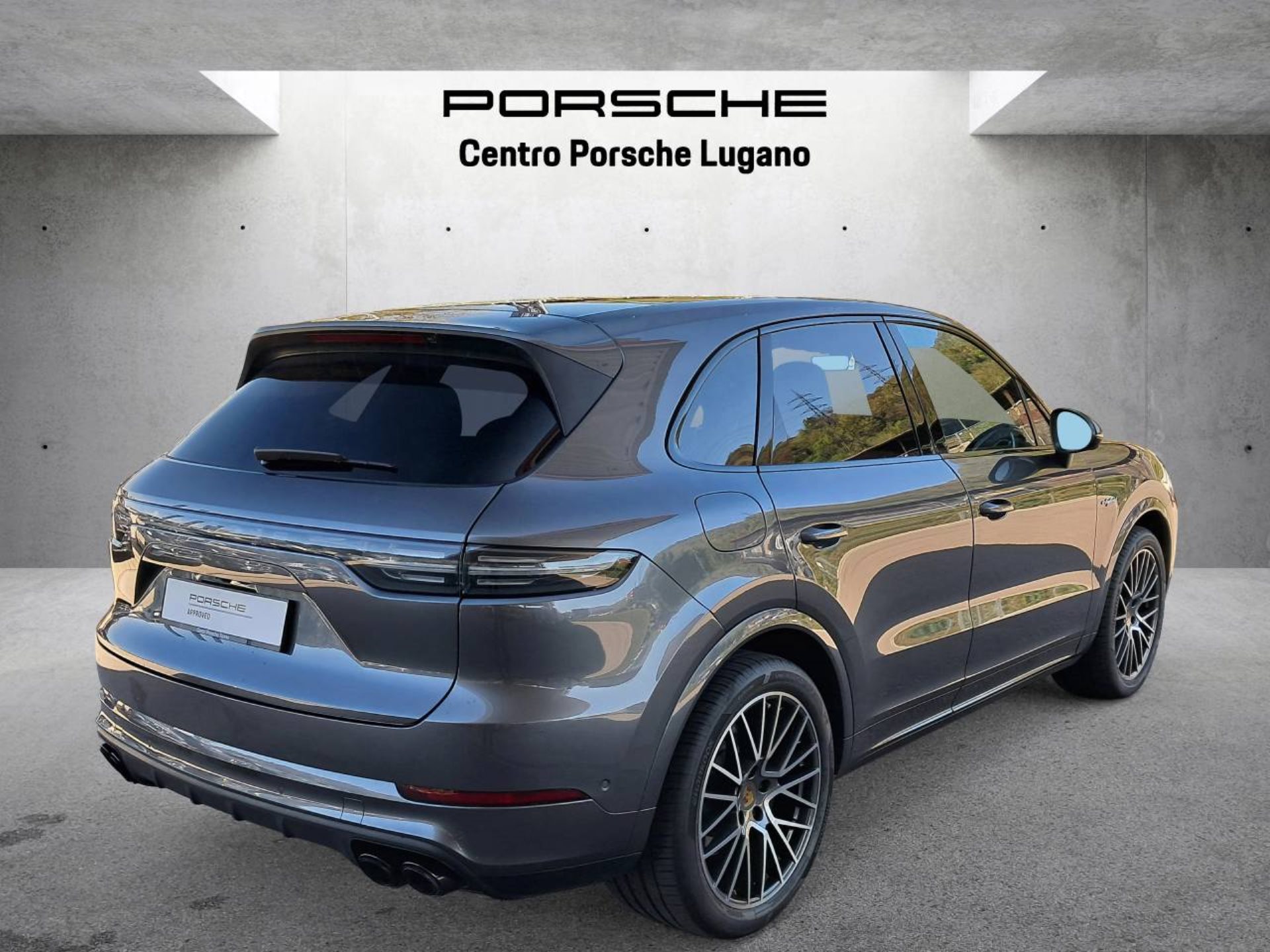 PORSCHE Cayenne E-Hybrid (MY22)-image-7