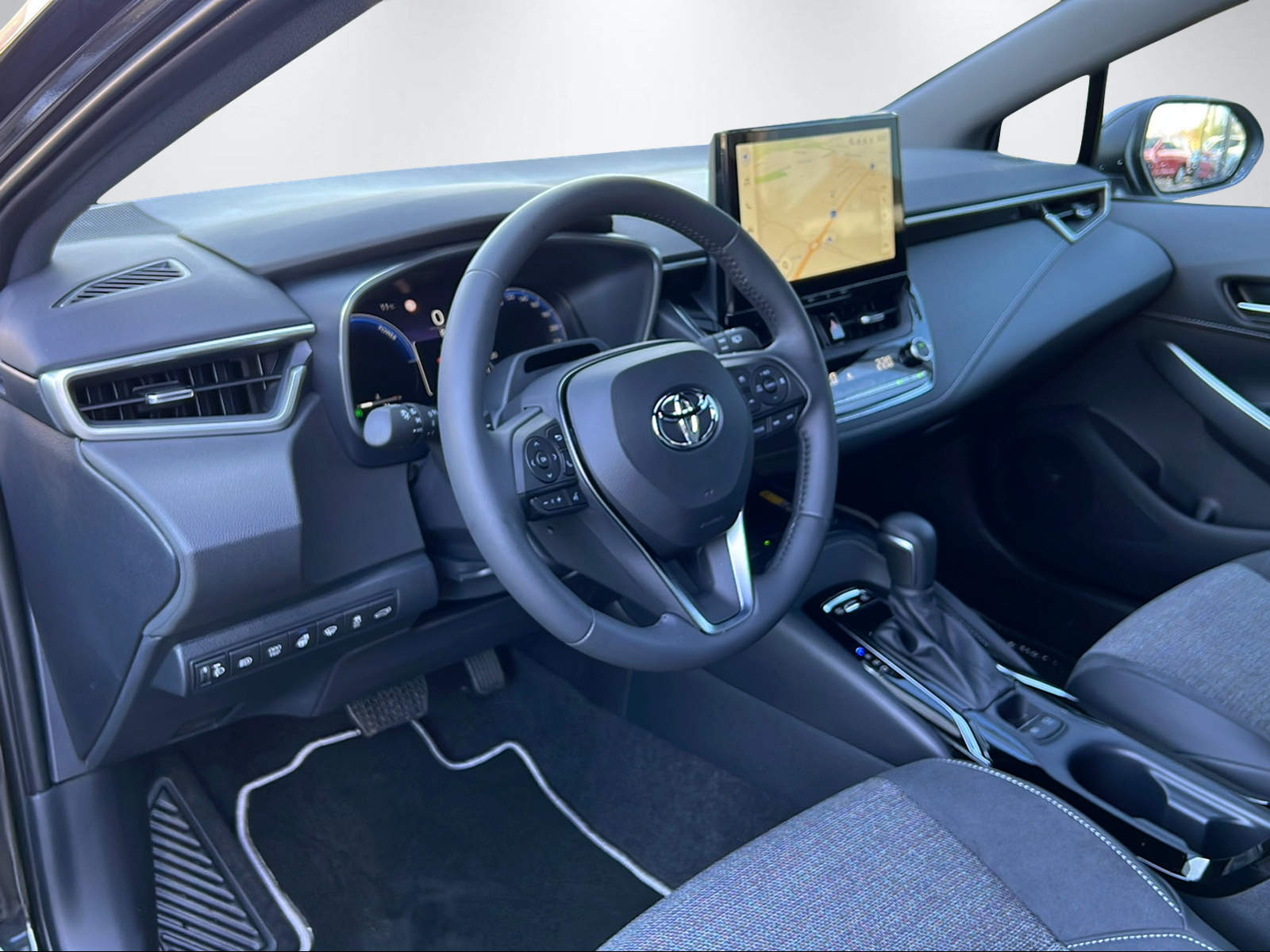 TOYOTA Corolla Touring Sports 2.0 HSD Swiss Edition-image-13