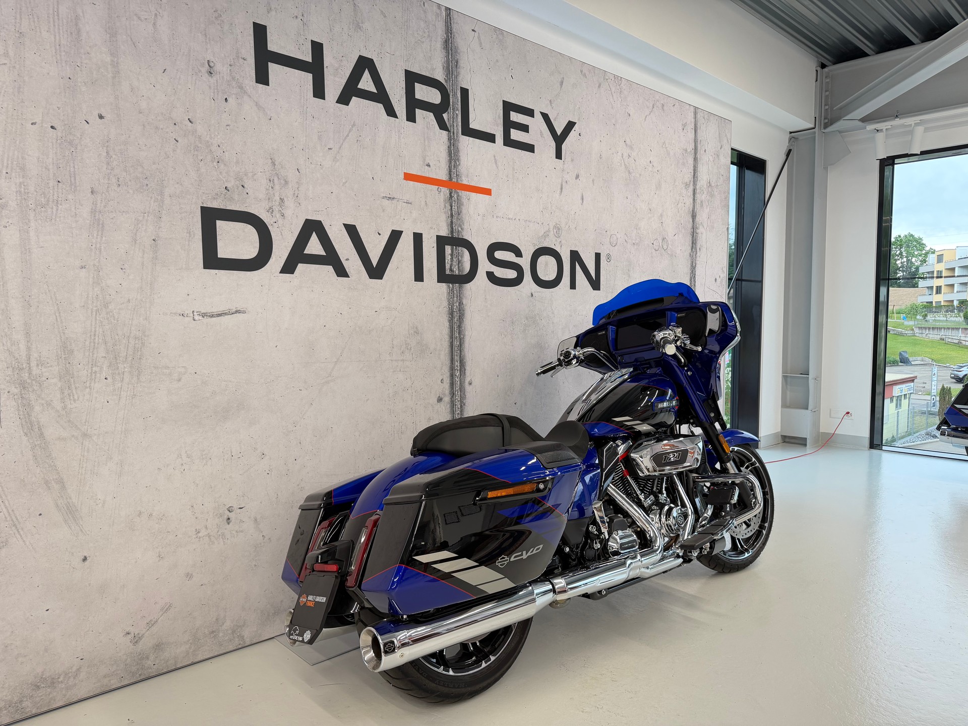 HARLEY-DAVIDSON FLHXSE Street Glide CVO 121-showroom-element-2