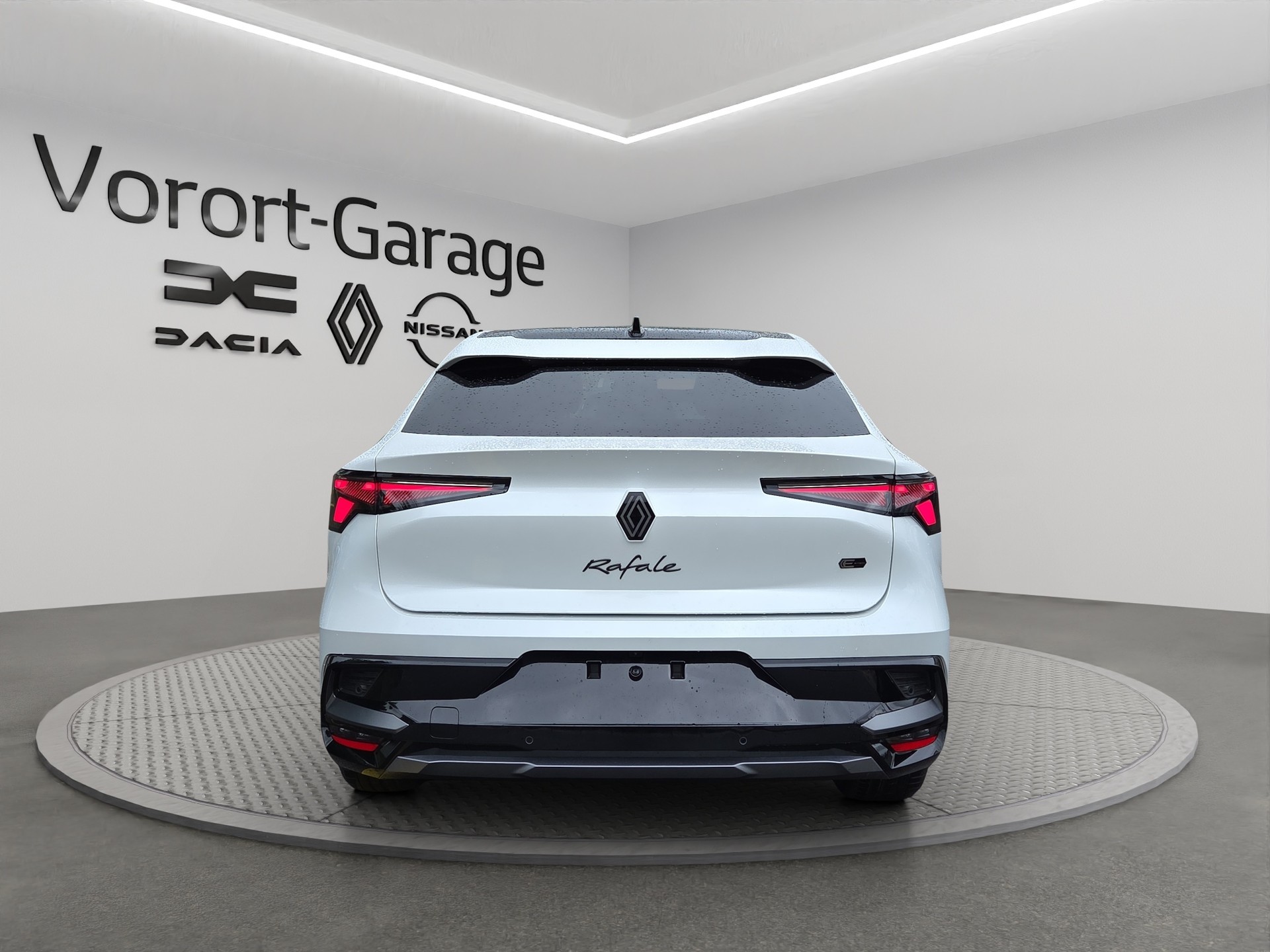 RENAULT Rafale 1.2 E-Tech Plug-in Hybrid 300 4x4 Atelier Alpine-image-5
