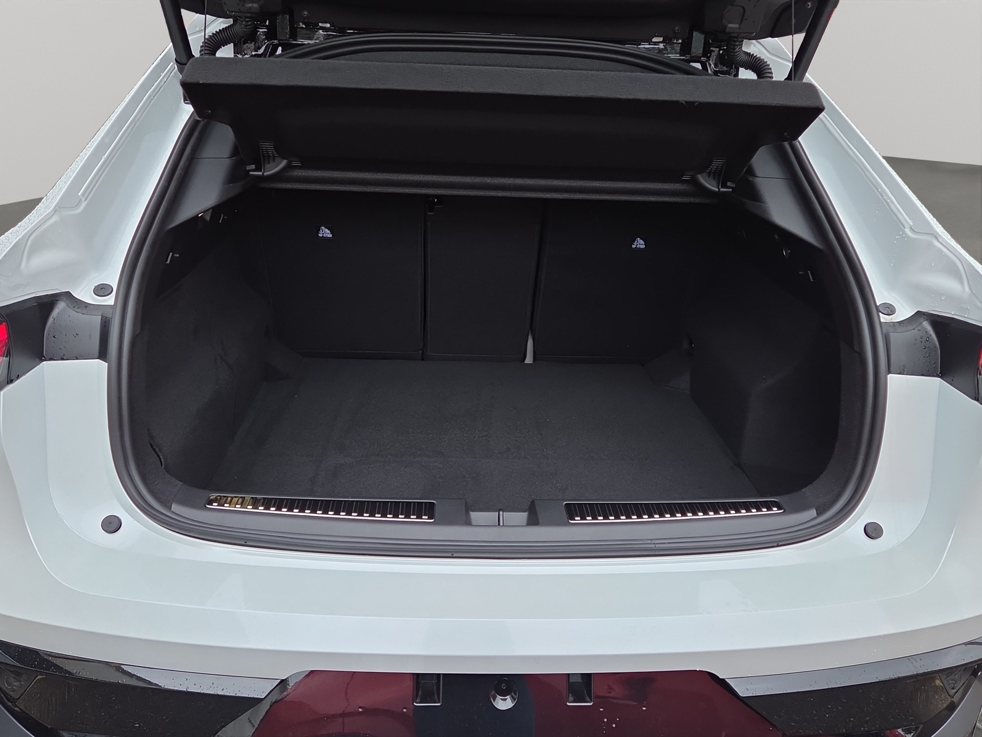 RENAULT Rafale 1.2 E-Tech Plug-in Hybrid 300 4x4 Atelier Alpine-image-14