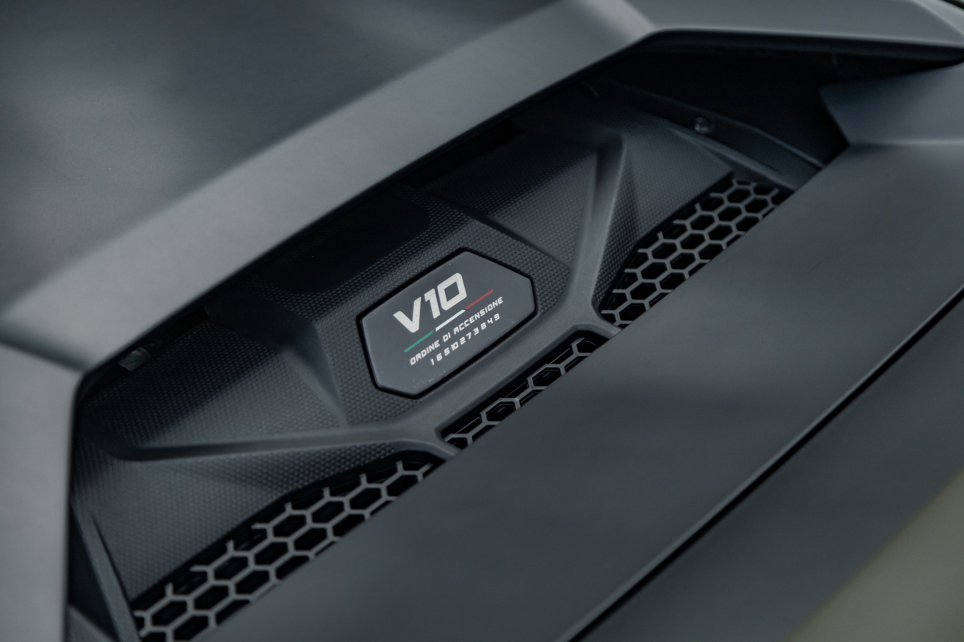 LAMBORGHINI Huracan Sterrato-image-19