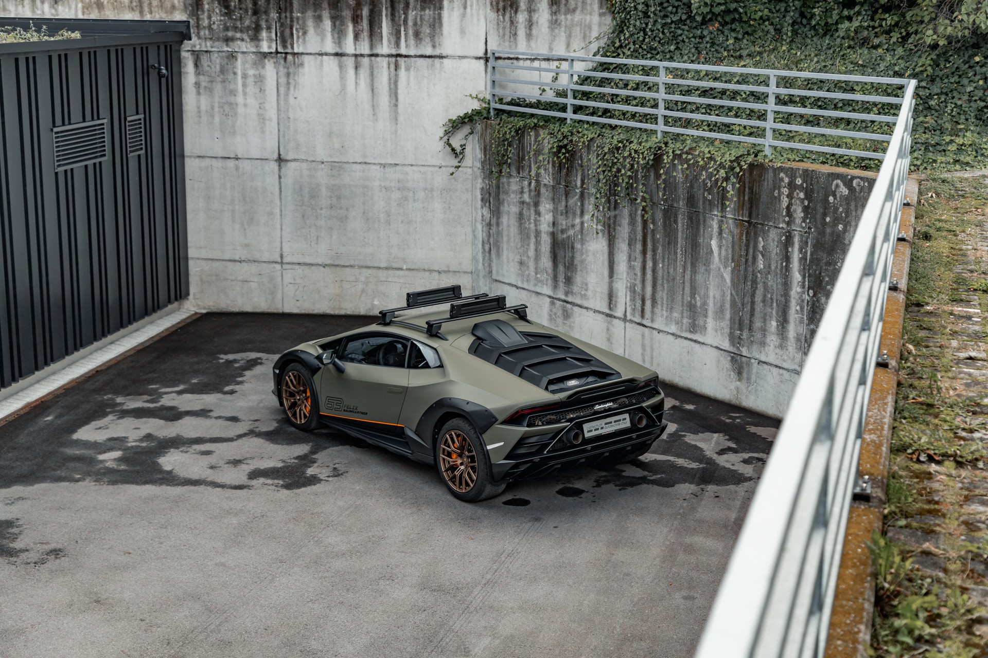 LAMBORGHINI Huracan Sterrato-image-29