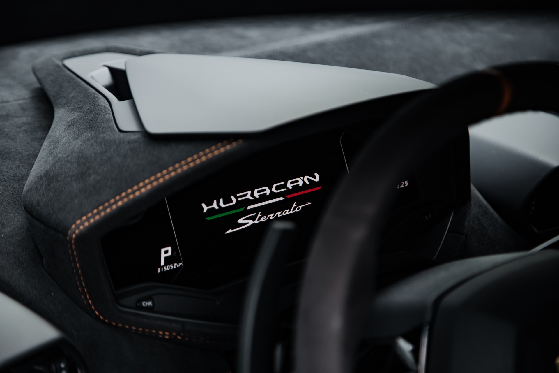 LAMBORGHINI Huracan Sterrato-image-12