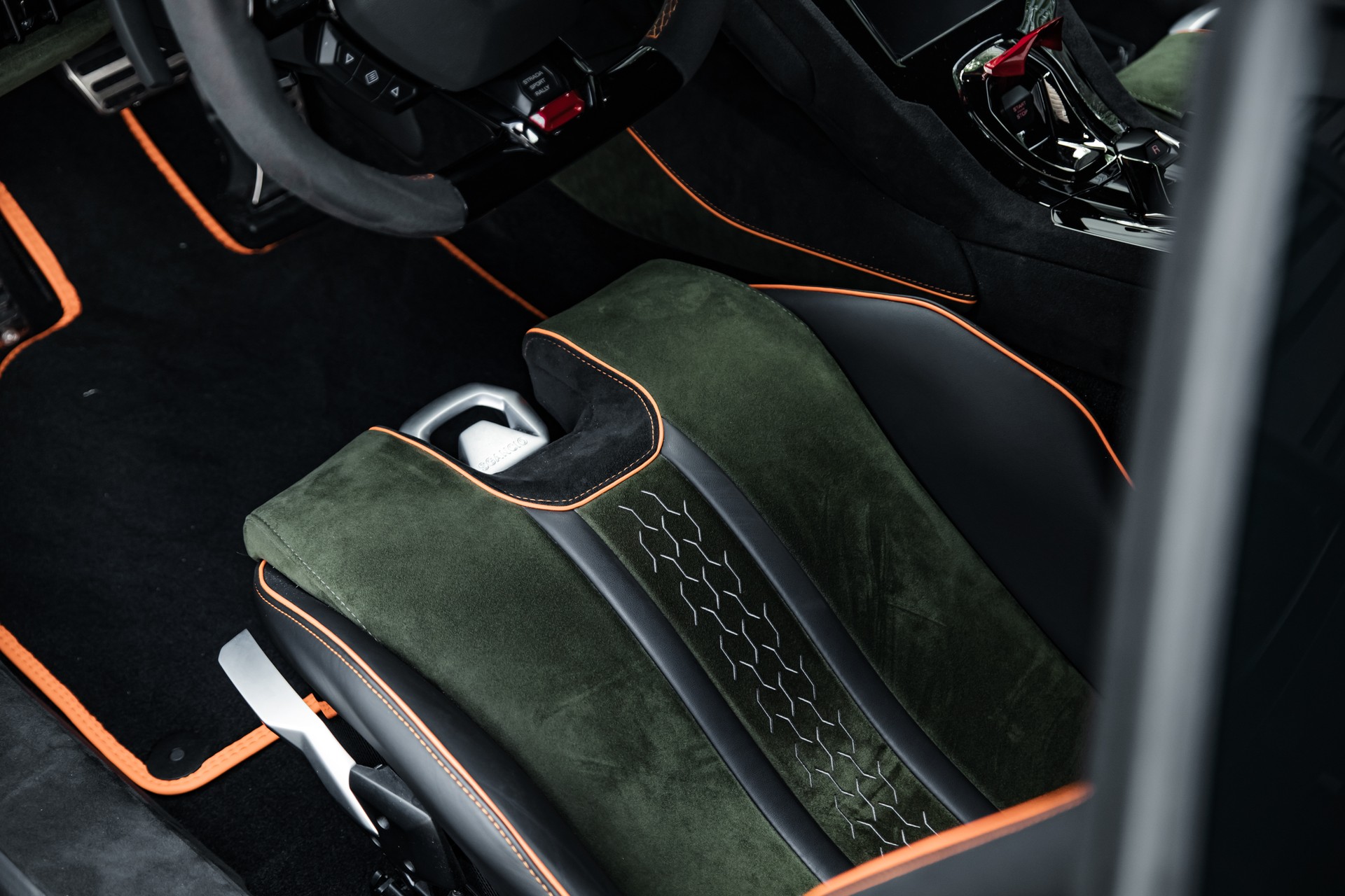 LAMBORGHINI Huracan Sterrato-image-17