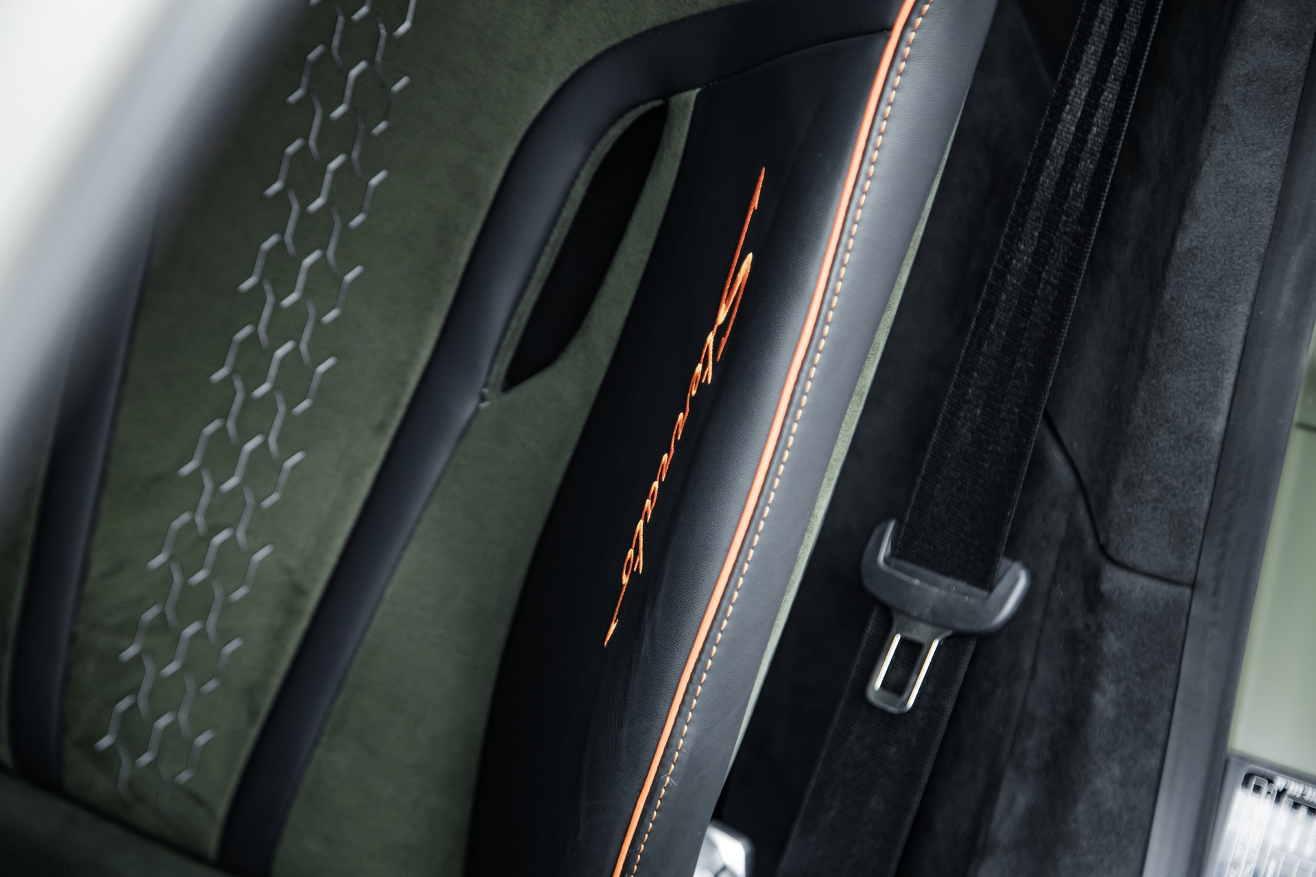 LAMBORGHINI Huracan Sterrato-image-16