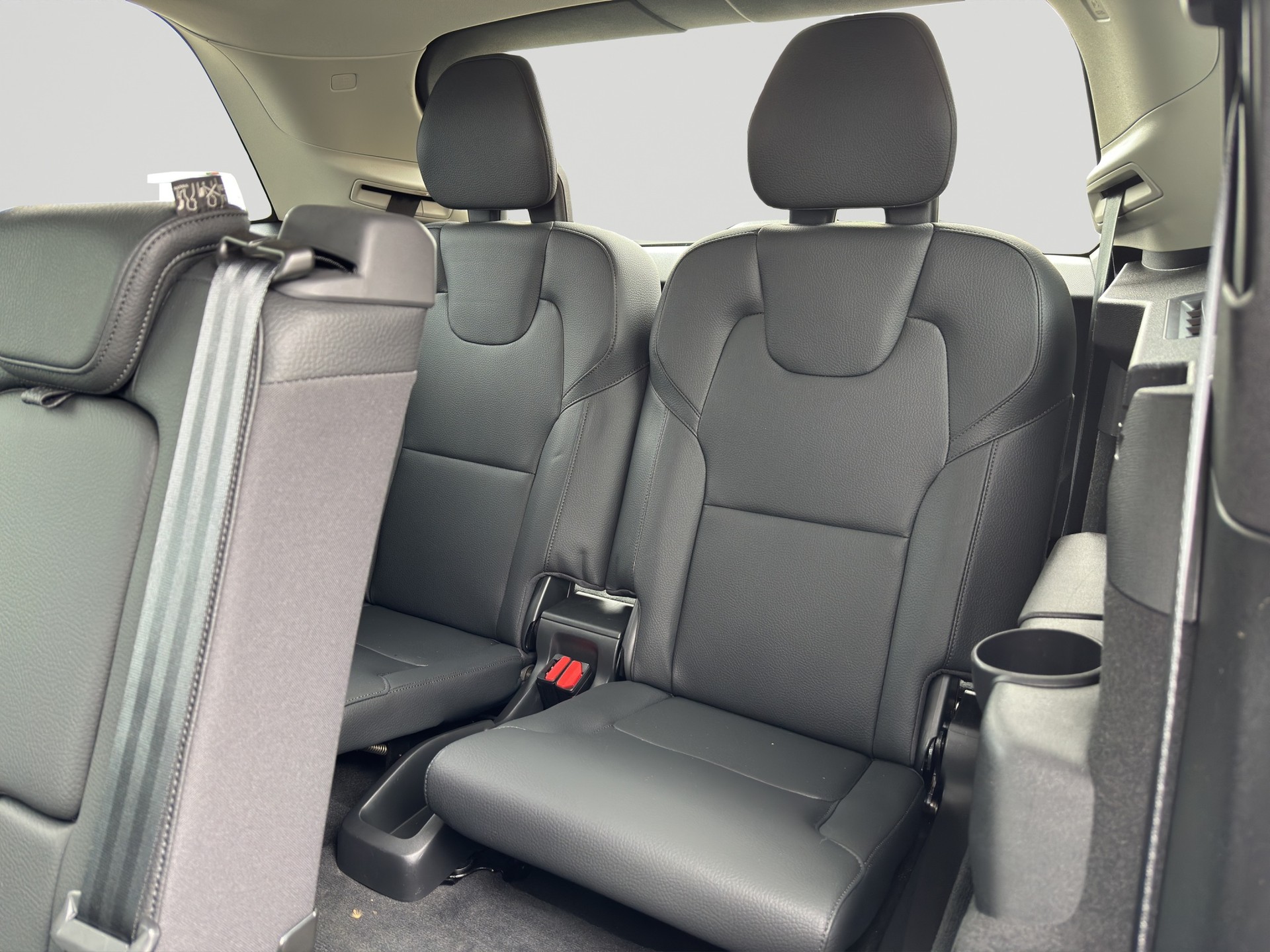 VOLVO XC90 B5 Benzin 7Pl. Mild Hybrid AWD Core Geartronic-image-8