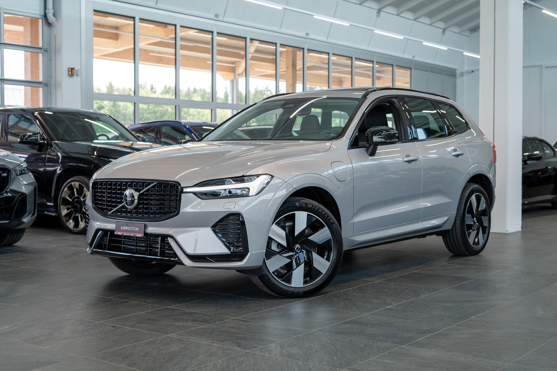 VOLVO XC60 2.0 T8 TE Ultra Dark eAWD / Panorama / HeadUp / Harman/Kardon-image-0