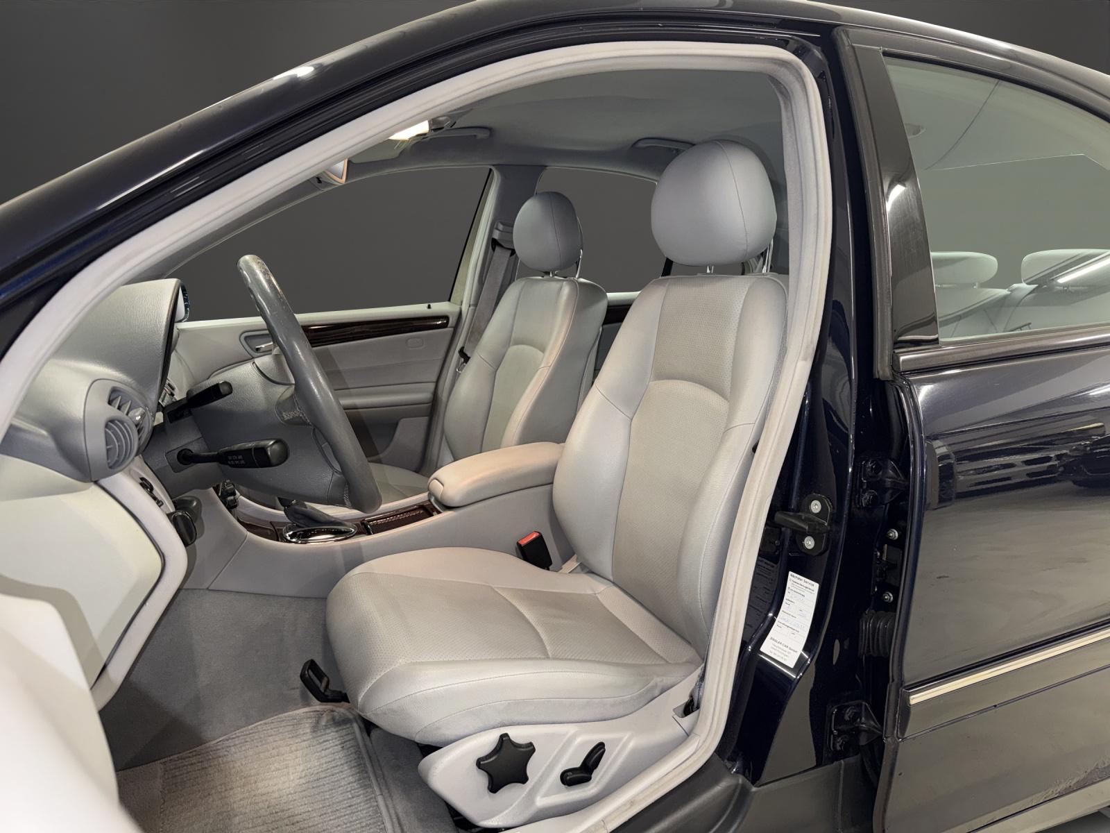 MERCEDES-BENZ C 240 Avantgarde-image-6