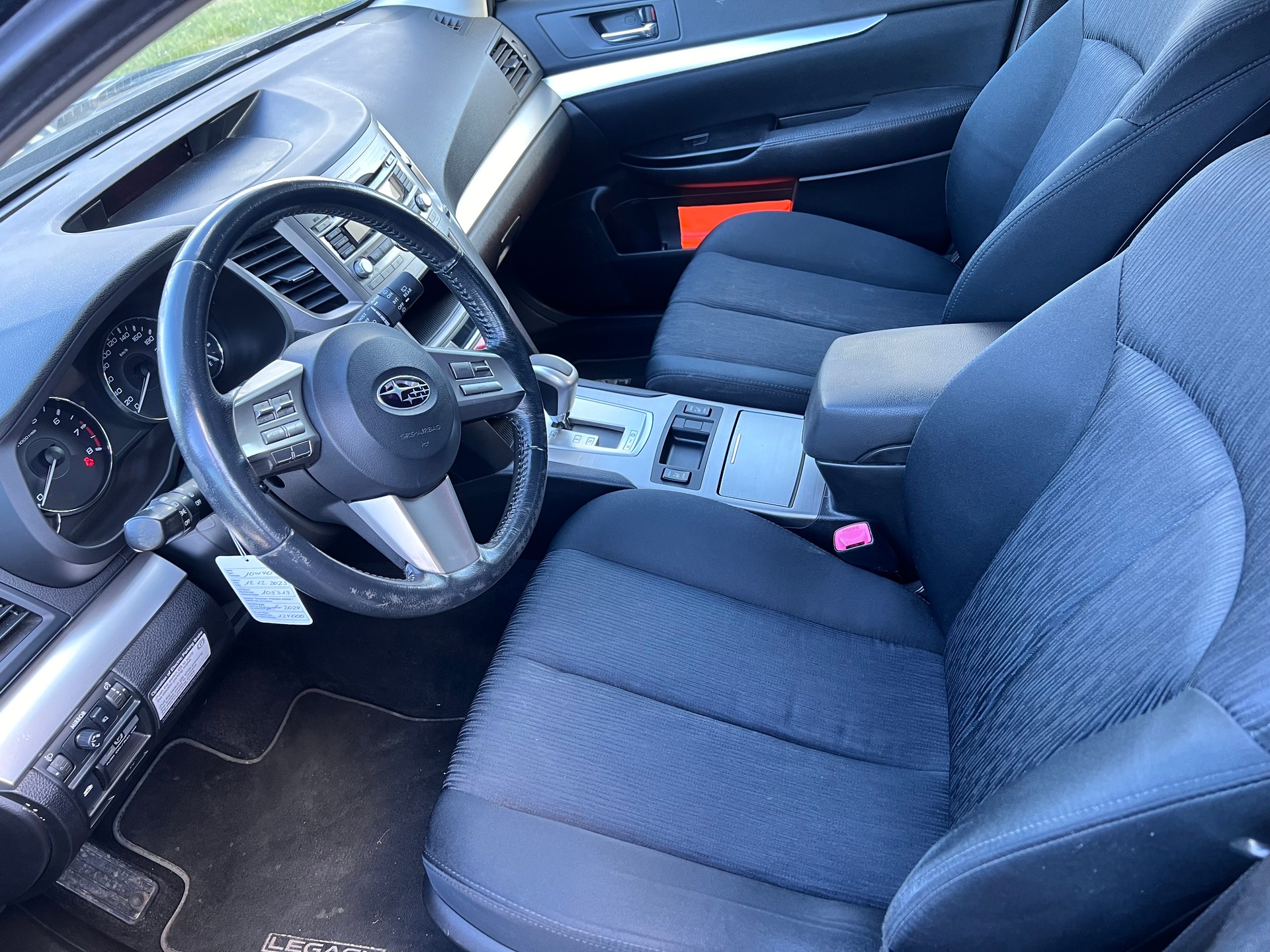 SUBARU Legacy 2.0i Limited AWD Lineartronic-image-6