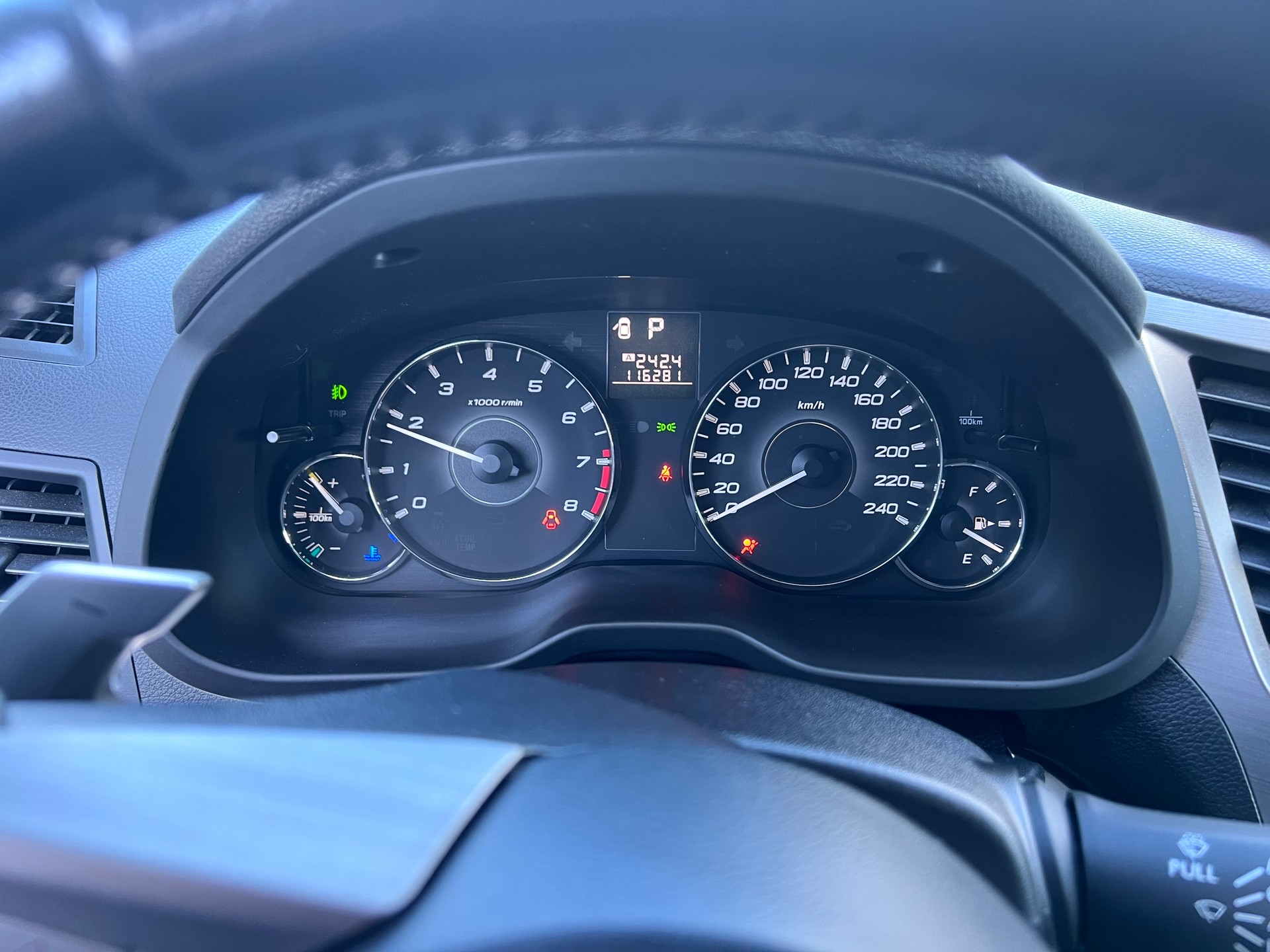 SUBARU Legacy 2.0i Limited AWD Lineartronic-image-9