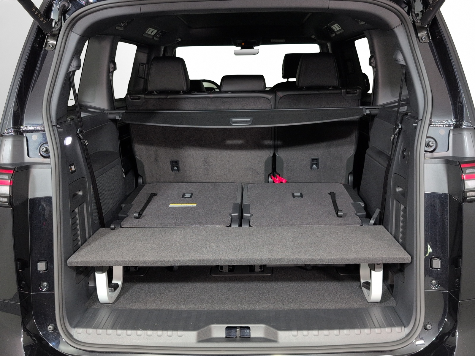 VW ID.Buzz LWB GTX 4 Motion-image-13