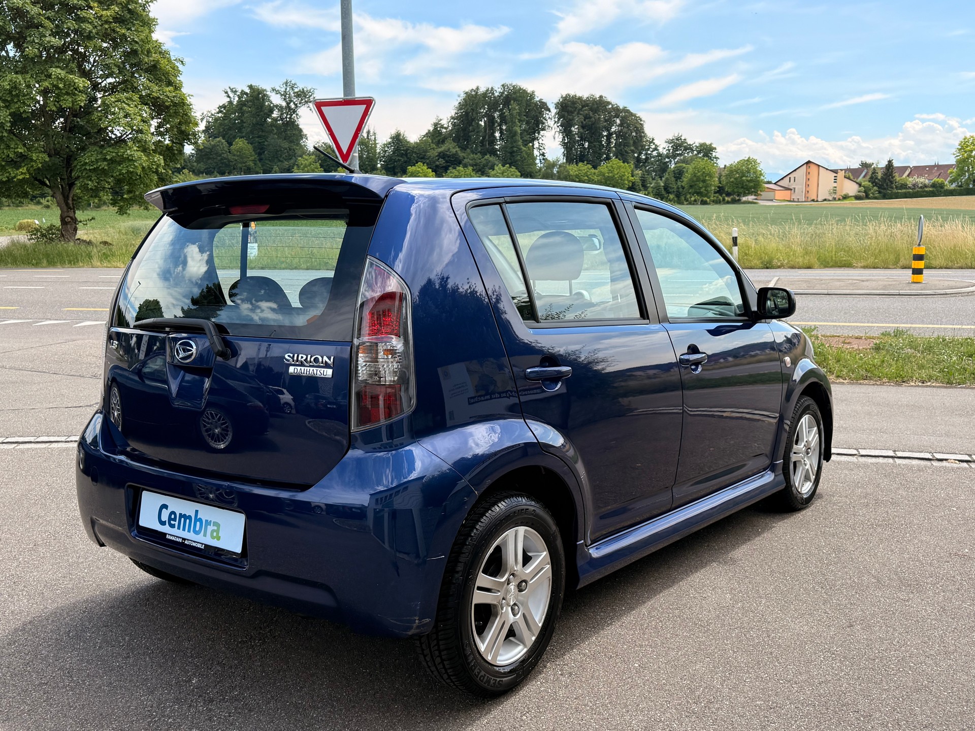 DAIHATSU Sirion 1.3-image-2