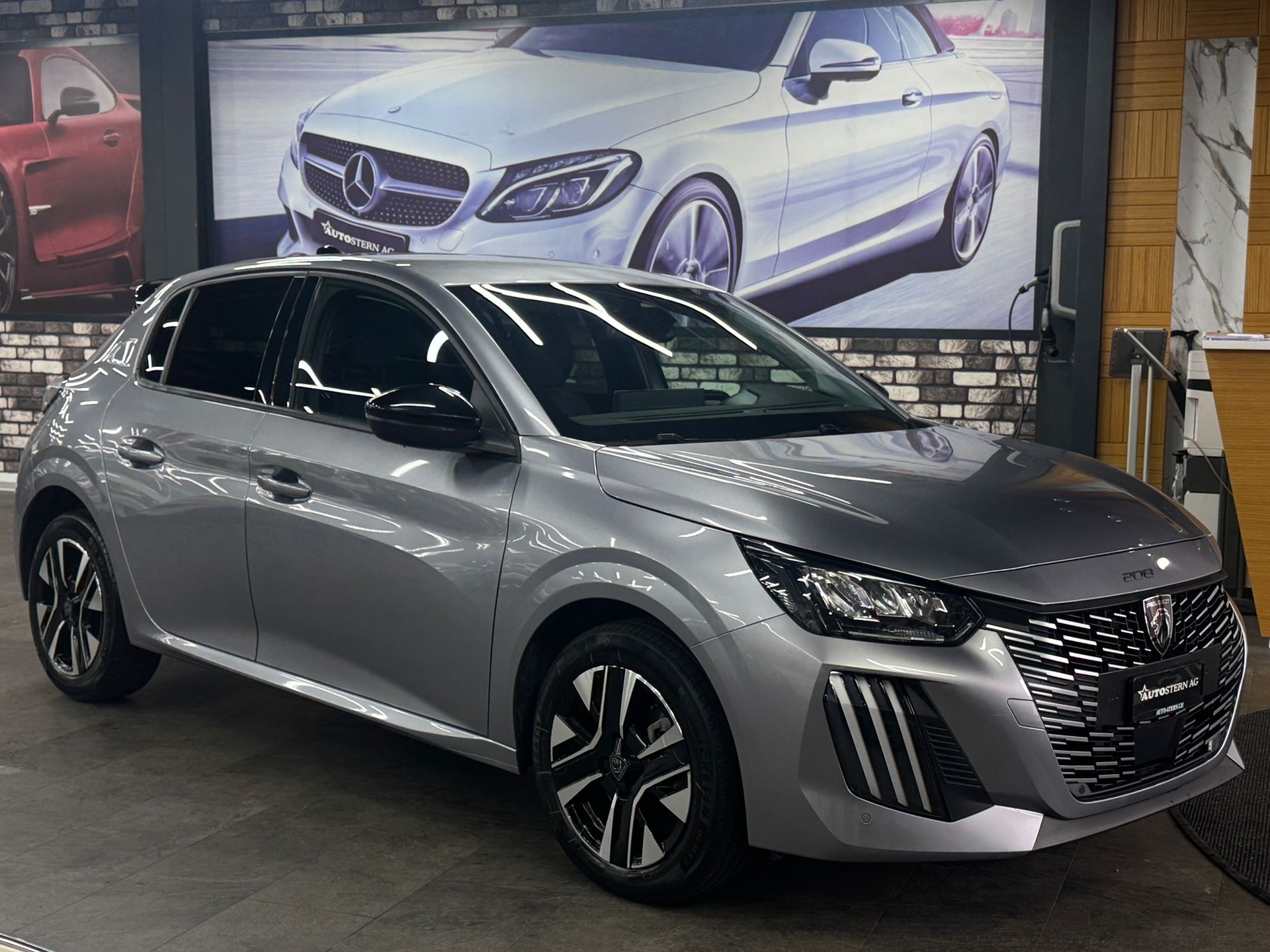 PEUGEOT 208 1.2 MHEV 110 Active-image-2