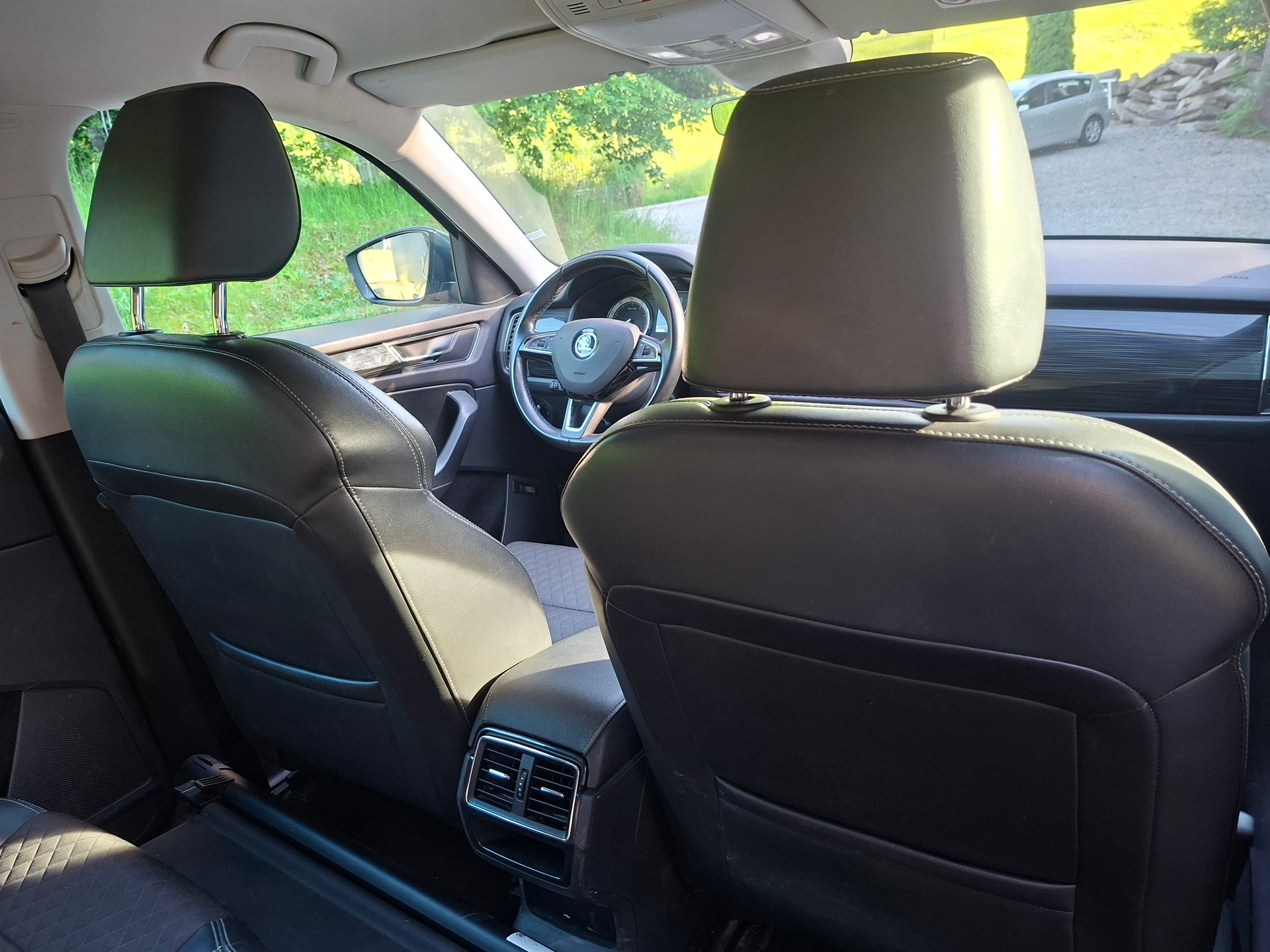 SKODA Kodiaq 2.0 TSI Style DSG 4x4-image-9