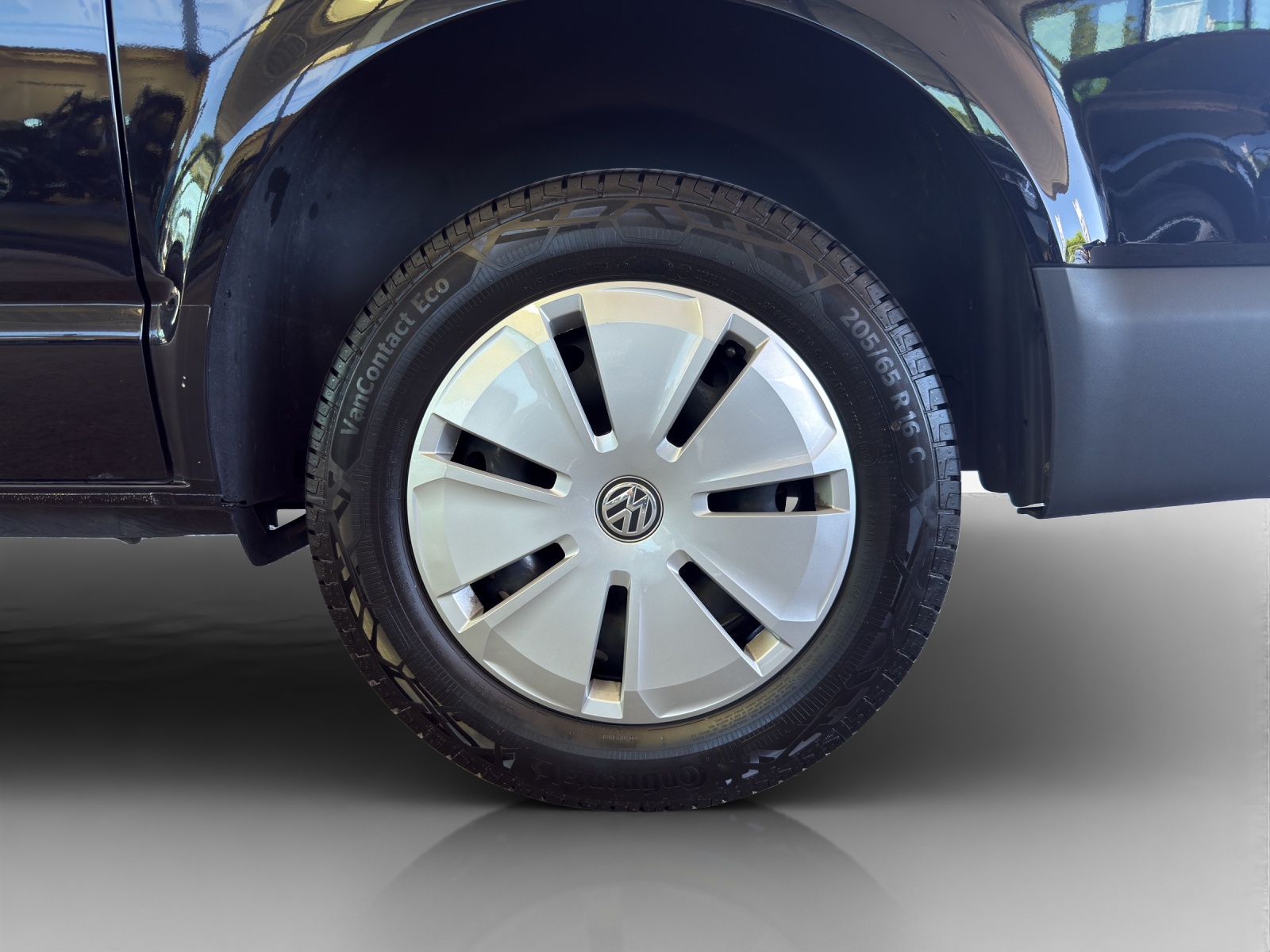 VW T6.1 2.0 TDI DSG-image-13