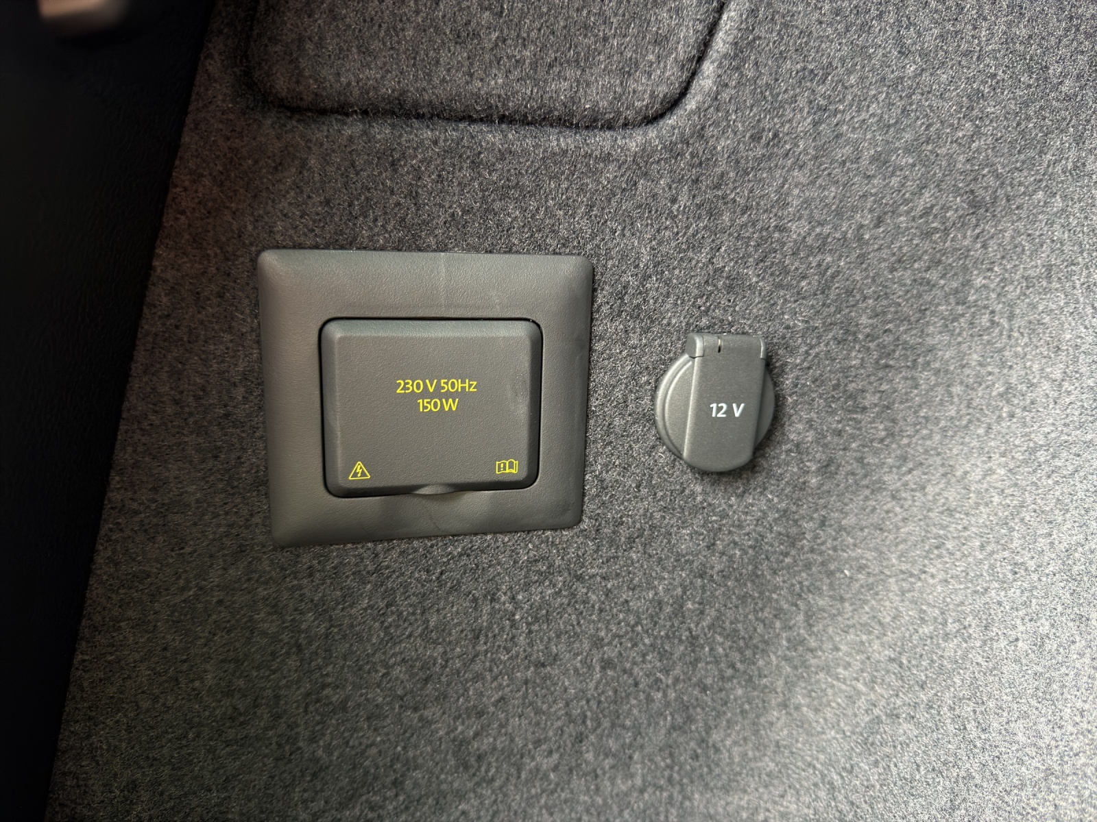 SEAT Ateca 1.5 TSI EVO 75 Edition DSG-image-14