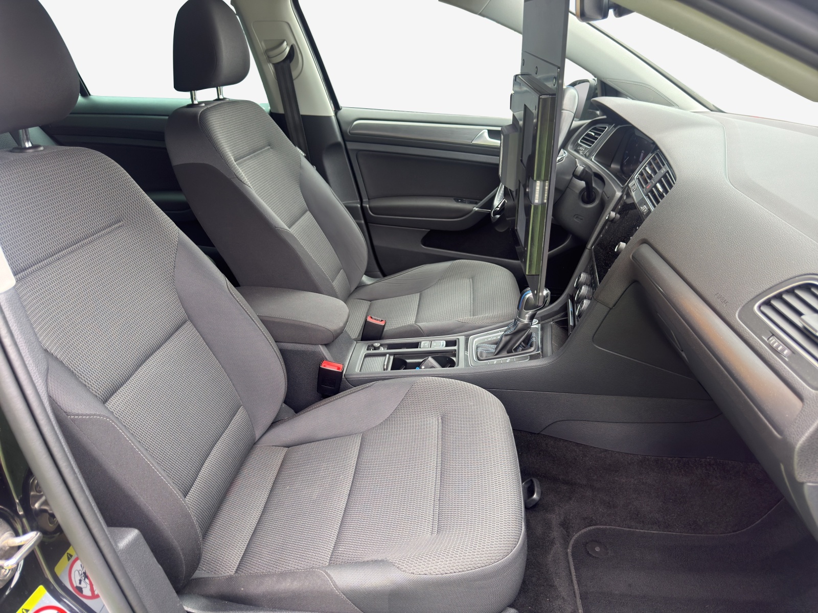 VW e-Golf-image-15