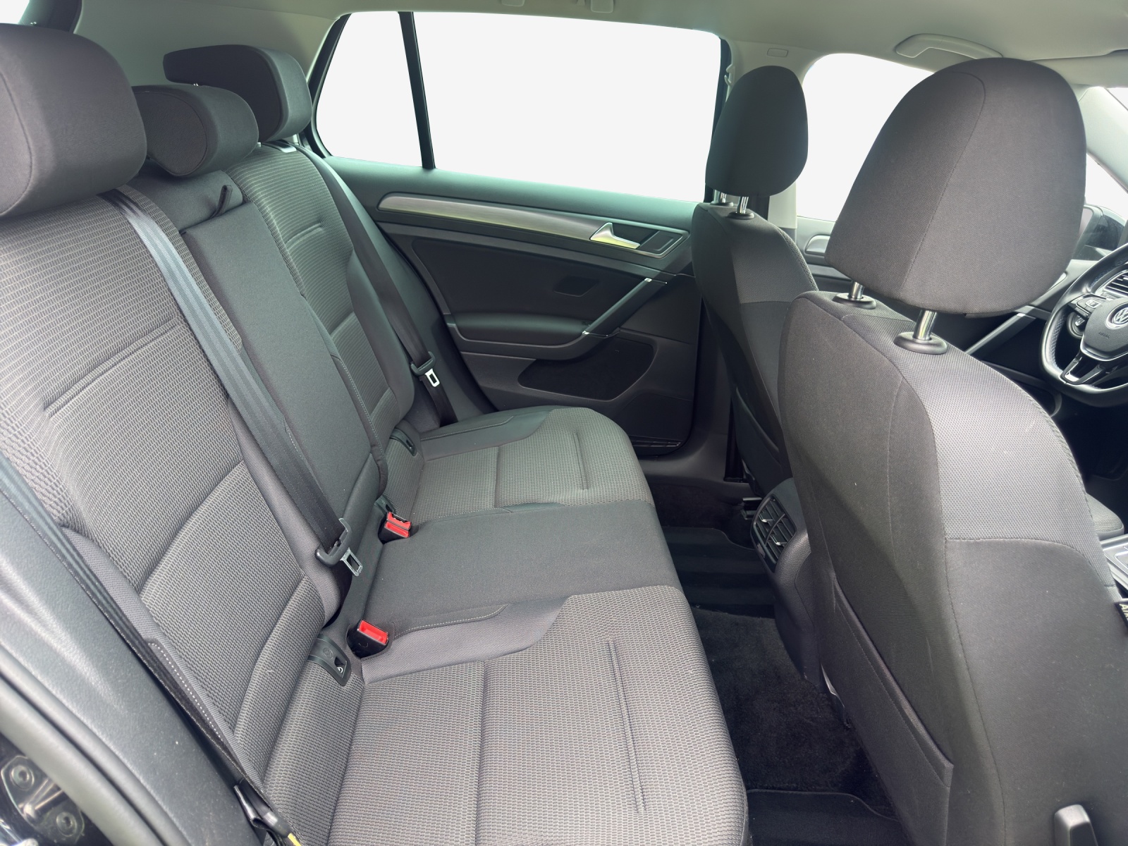 VW e-Golf-image-14