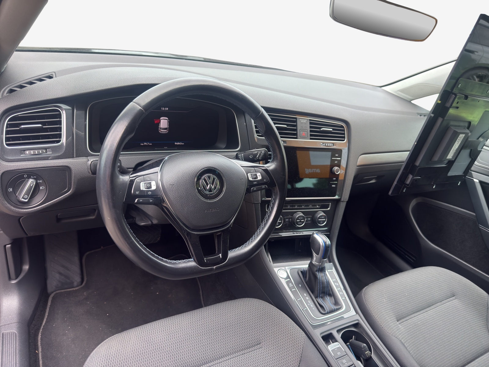VW e-Golf-image-8