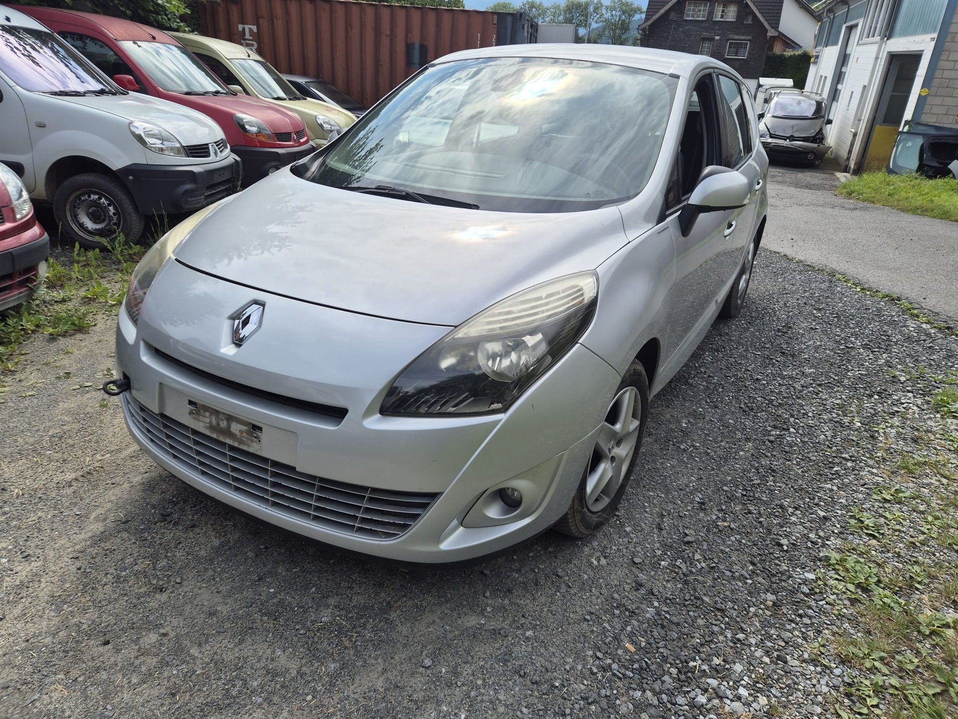 RENAULT Grand Scénic 1.4 16V Turbo Dynamique-image-0