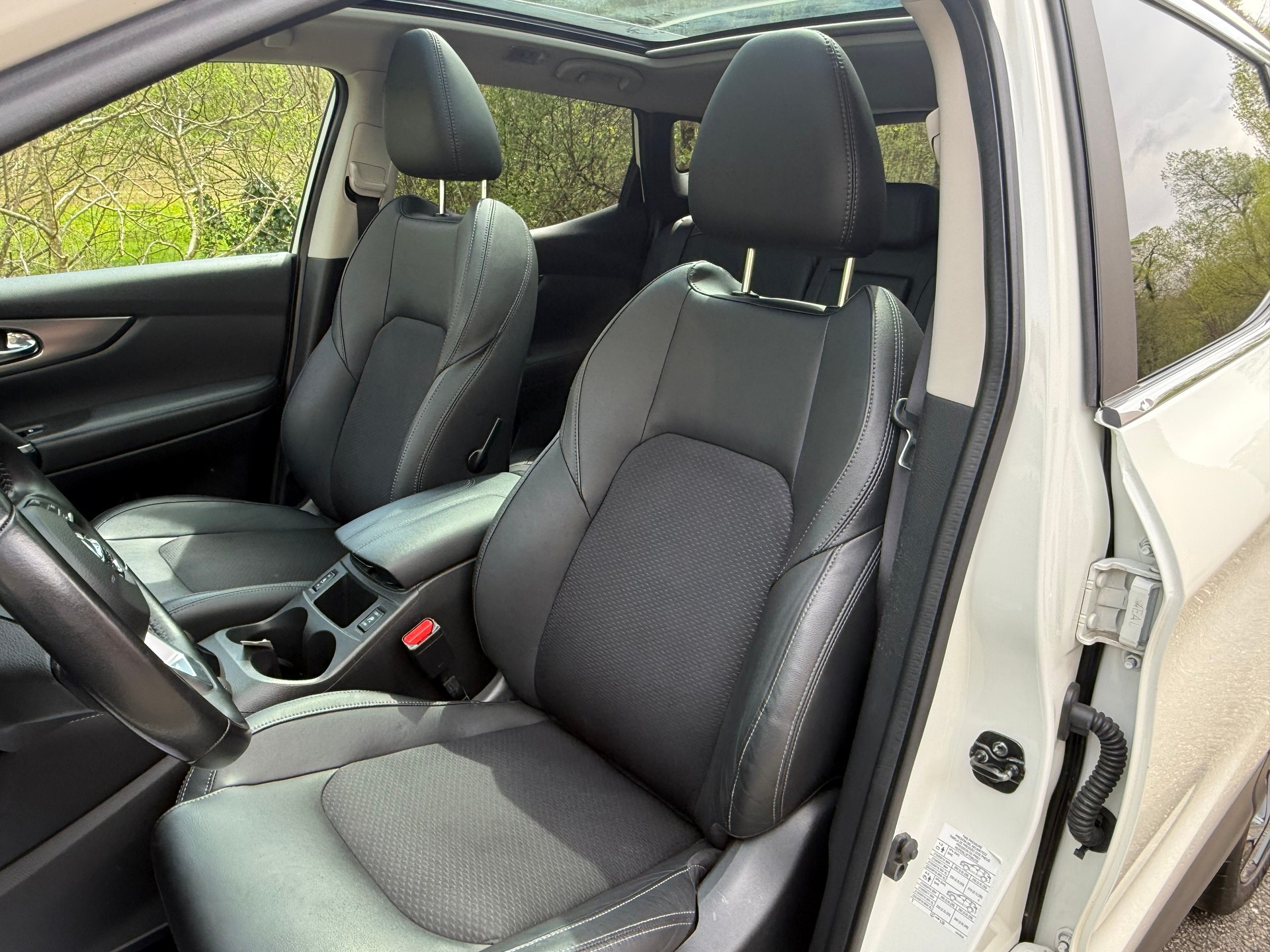 NISSAN Qashqai 1.6 dCi tekna Xtronic CVT-image-11