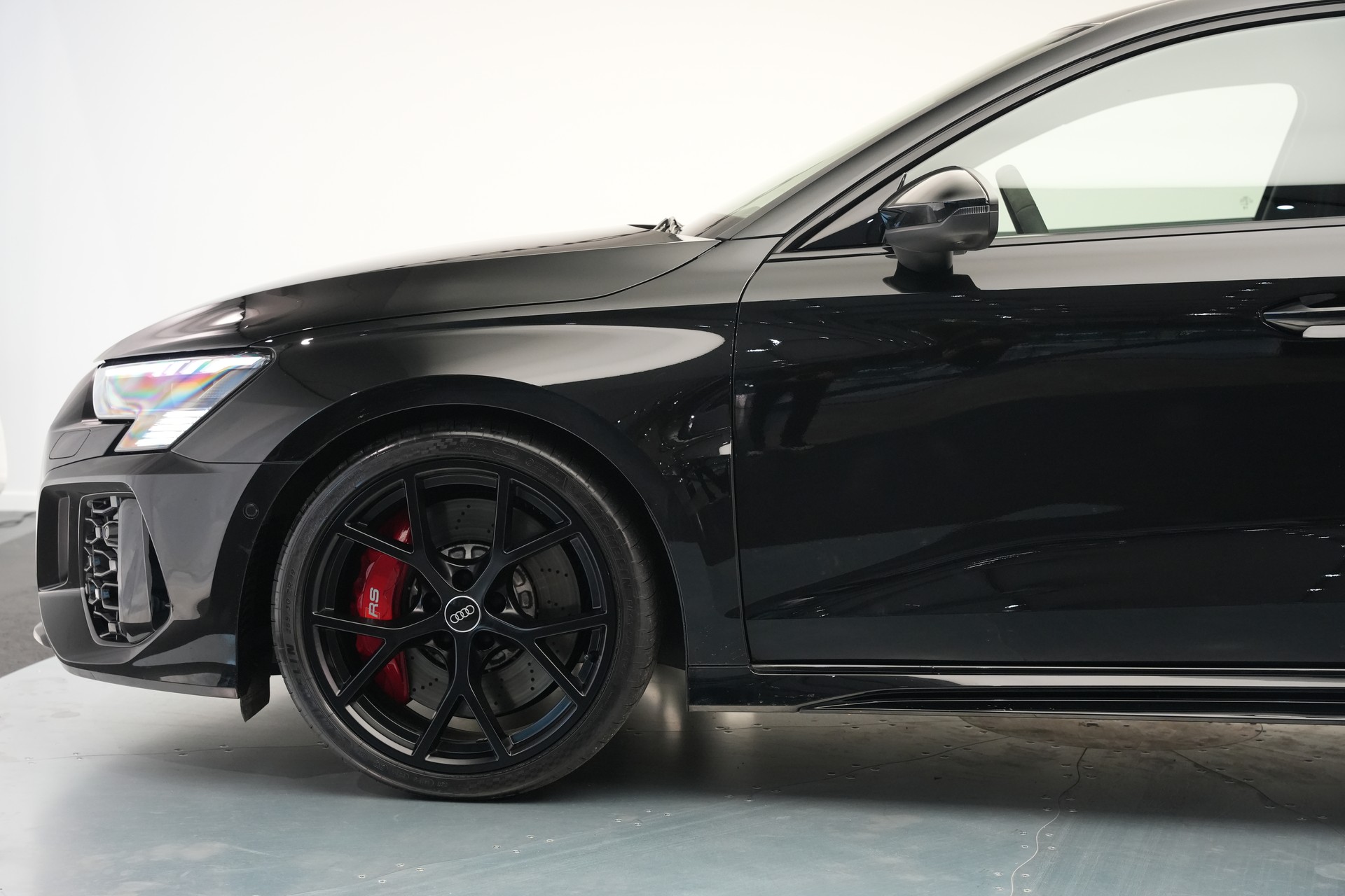 AUDI RS3 Sportback 2.5 TSI quattro S-tronic *CH-Fahrzeug* *HuD* *Assistenzpaket*-image-43