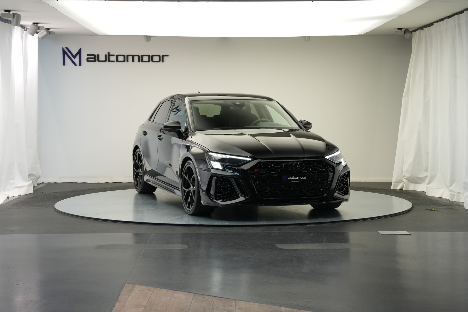 AUDI RS3 Sportback 2.5 TSI quattro S-tronic *CH-Fahrzeug* *HuD* *Assistenzpaket*-image-2