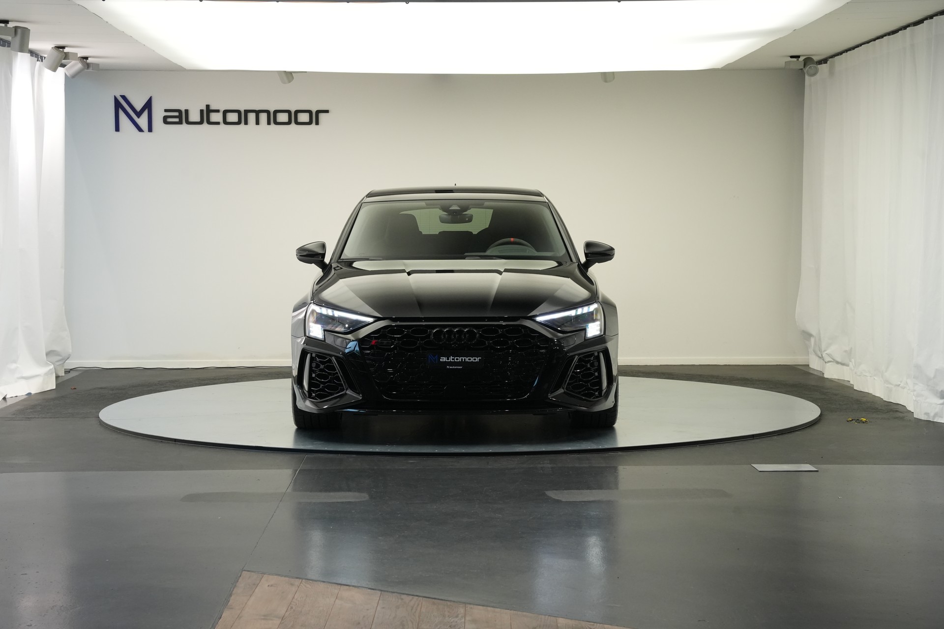 AUDI RS3 Sportback 2.5 TSI quattro S-tronic *CH-Fahrzeug* *HuD* *Assistenzpaket*-image-1