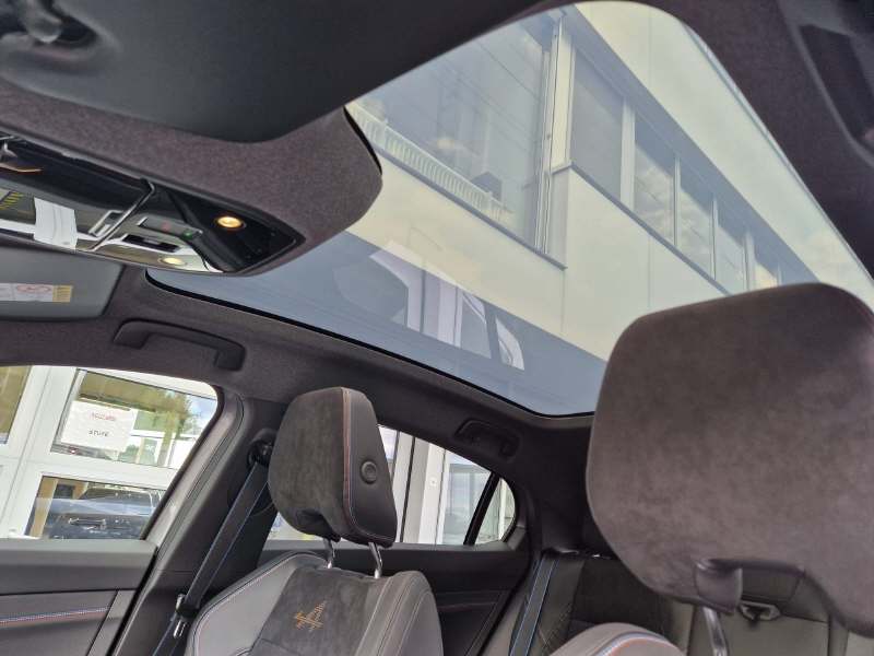 RENAULT Rafale 1.2 E-Tech Plug-in Atelier Alpine-image-15