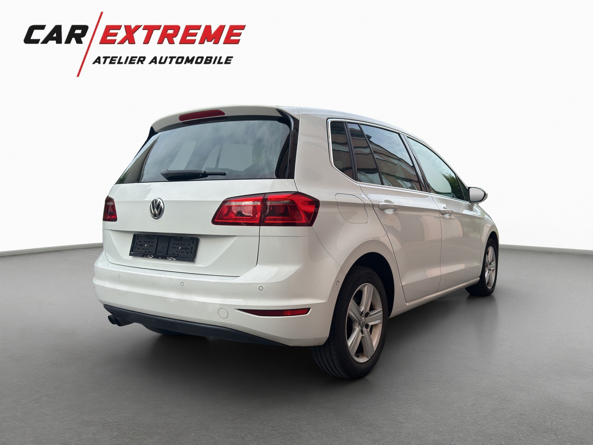VW Golf Sportsvan 1.4 TSI Highline DSG-image-3