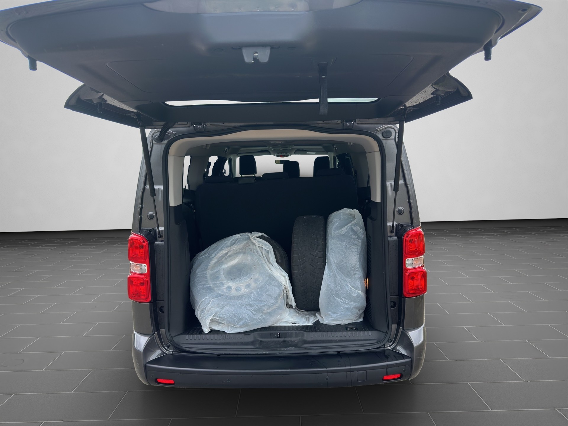 OPEL Vivaro Combi 2.0 CDTI Essentia s/s L-image-14