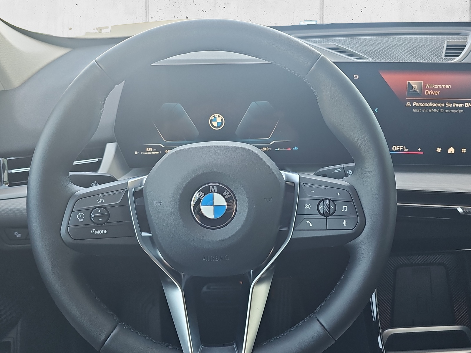 BMW X1 sDrive 18i-image-10