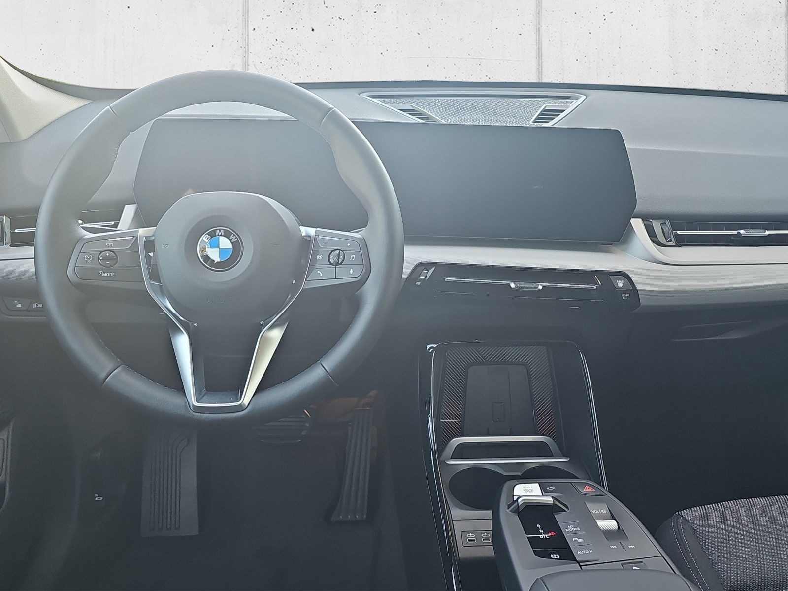 BMW X1 sDrive 18i-image-14