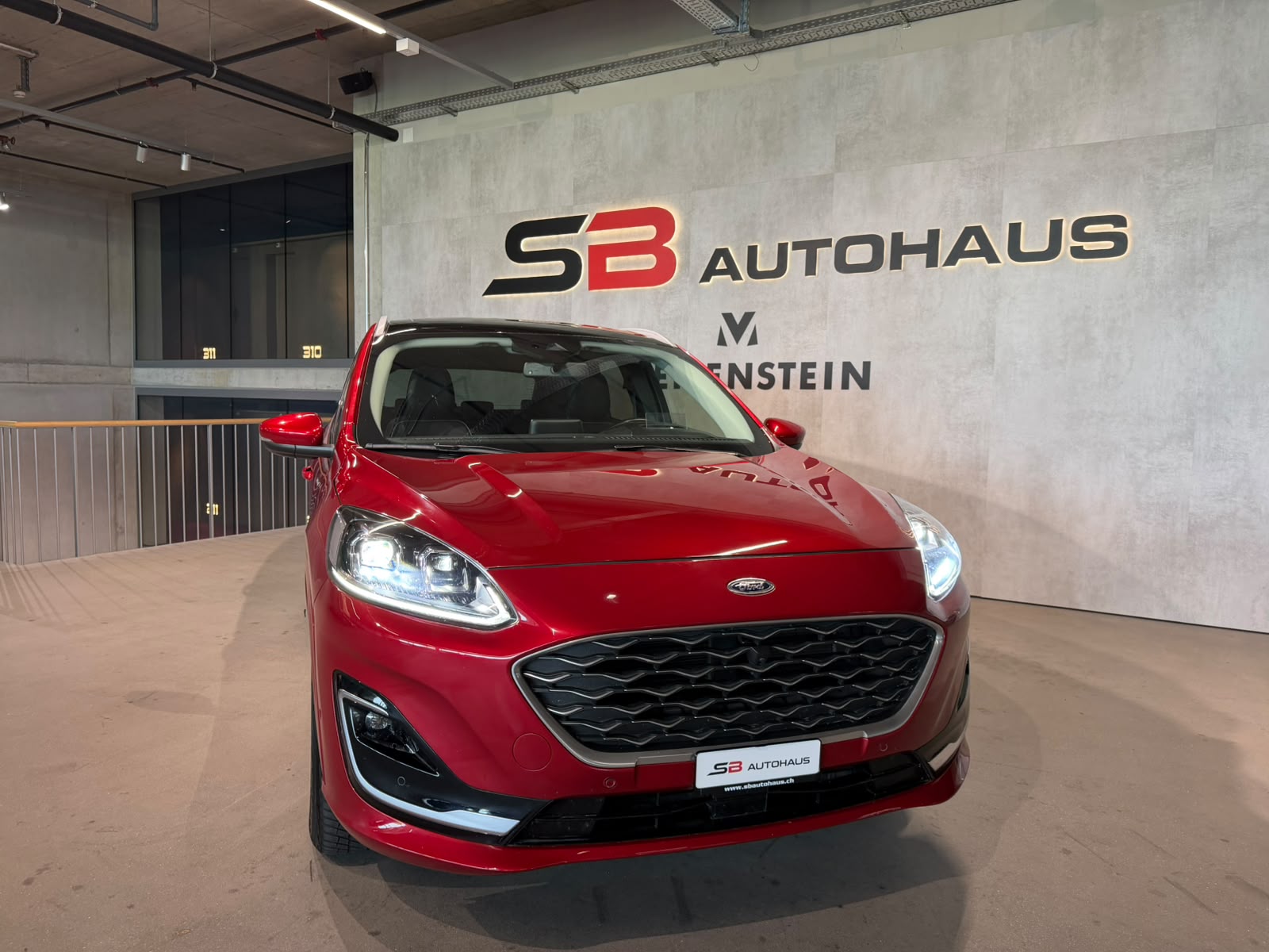 FORD Kuga 2.5 FHEV Vignale 4WD (CH)-image-3