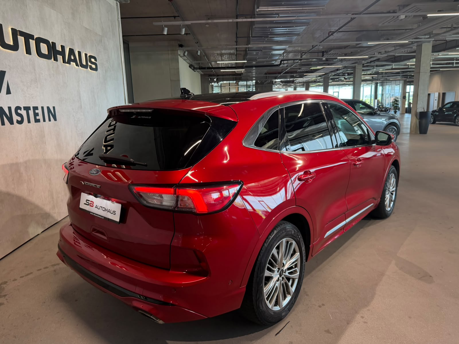 FORD Kuga 2.5 FHEV Vignale 4WD (CH)-image-10