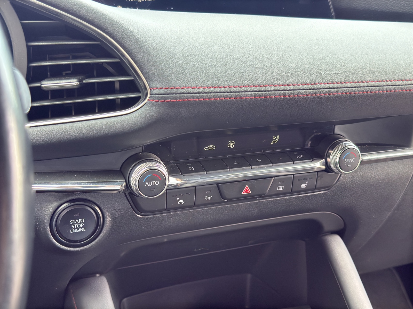 MAZDA 3 Hatchback SKYACTIV-X M Hybrid 186 Homura Automat-image-15