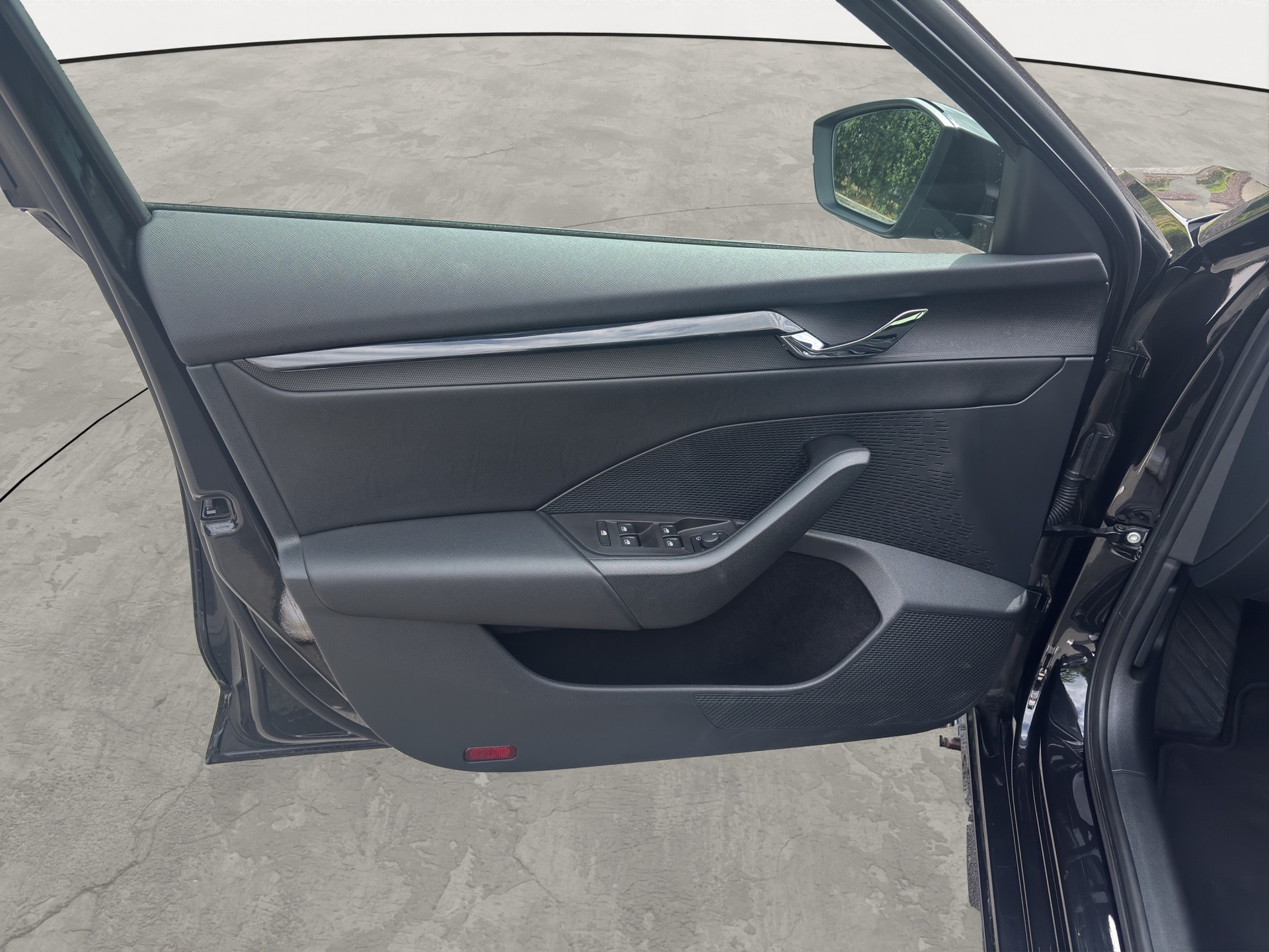 SKODA Octavia Combi 1.0 TSI mHEV DSG Ambition-image-11