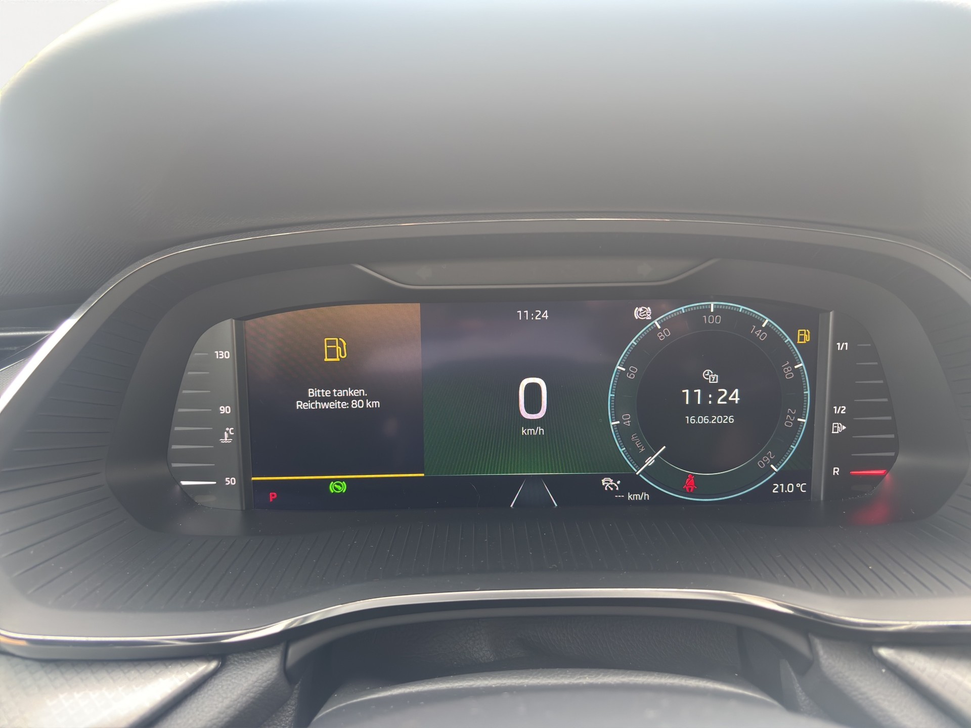 SKODA Octavia Combi 1.0 TSI mHEV DSG Ambition-image-10