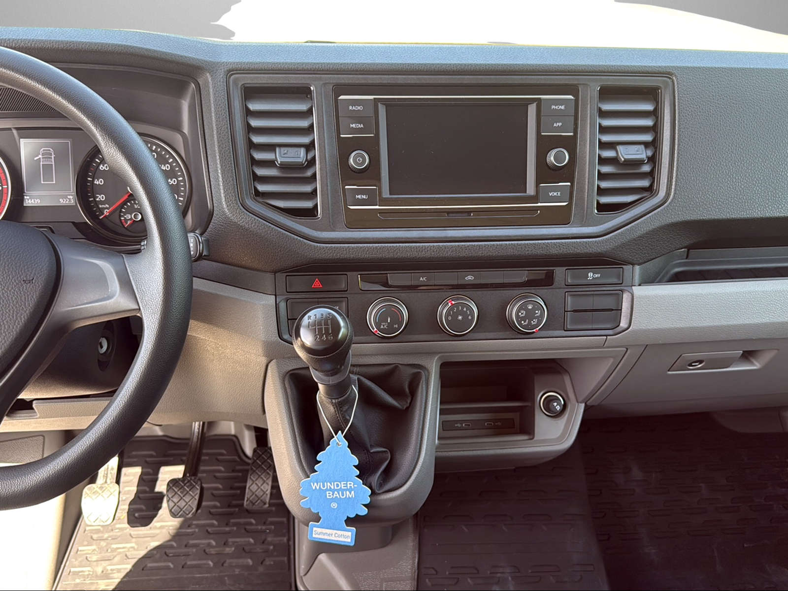 VW VW Crafter pont bâché et ridelle élévatrice-image-10