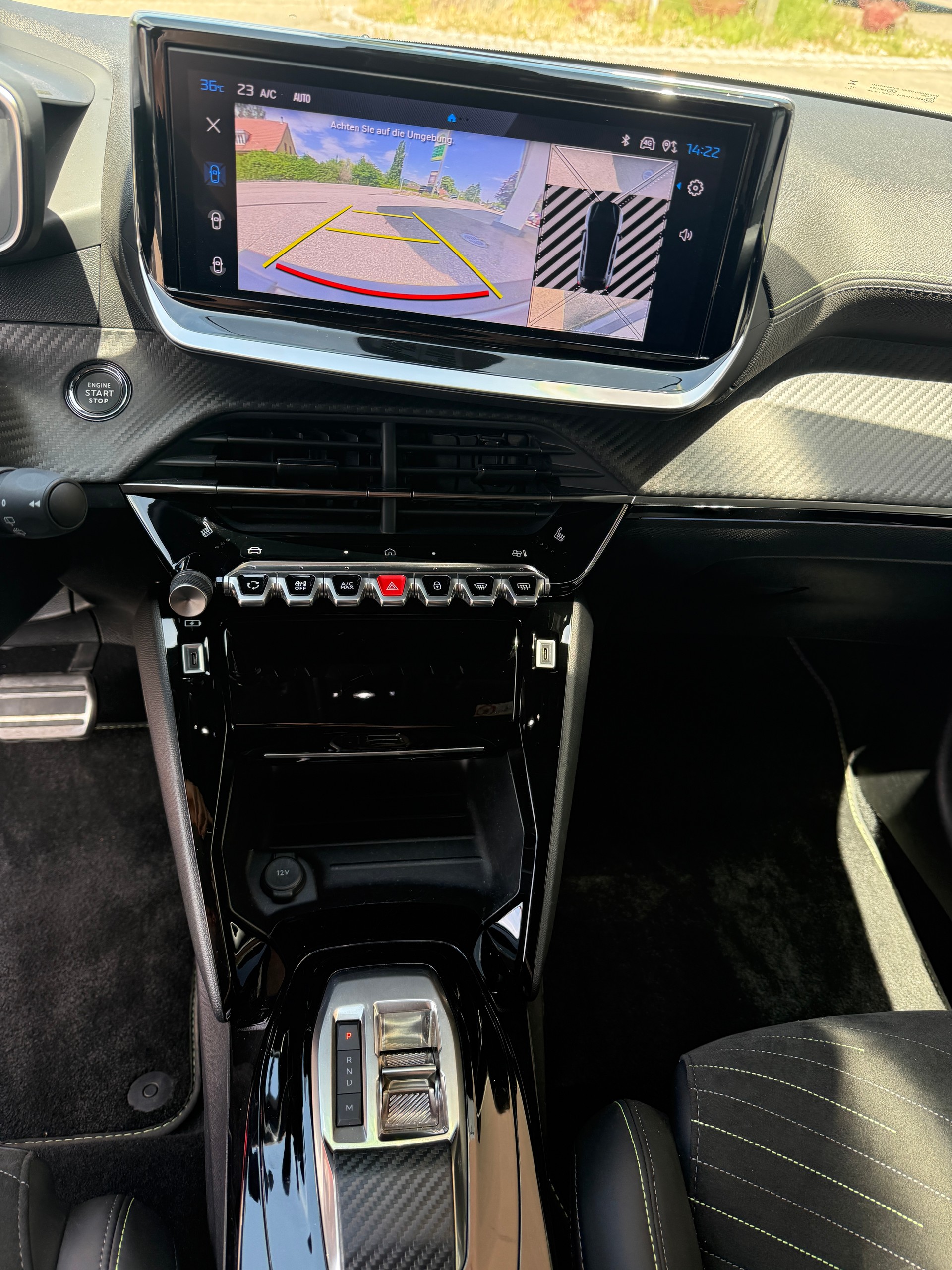 PEUGEOT 208 1.2 MHEV 145 GT-image-8